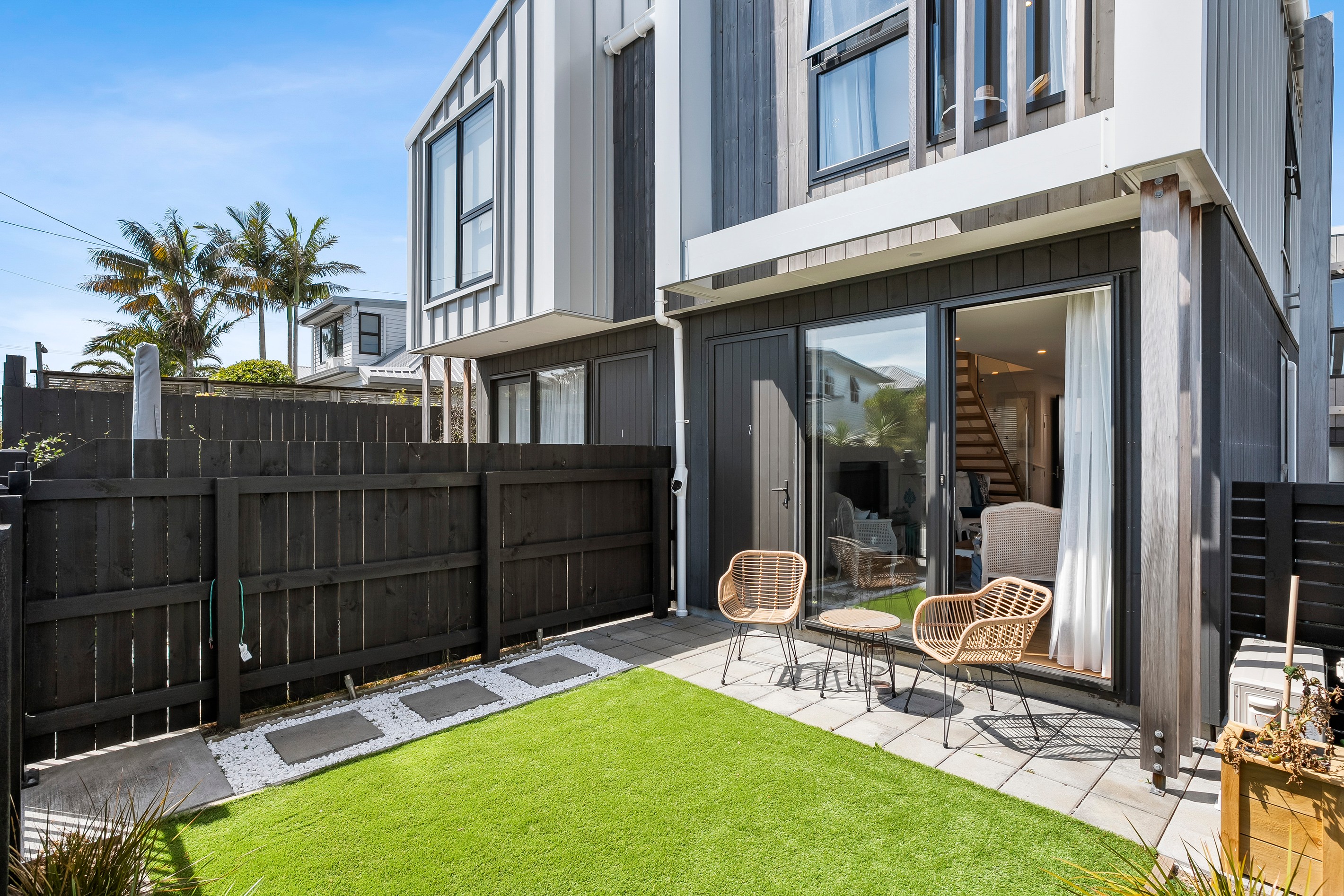 14/82 East Coast Road, Milford, North Shore City