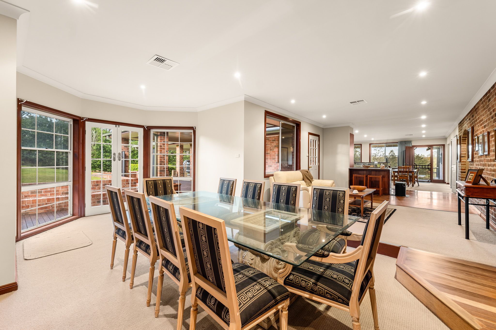1 Dixon Street — photo 10 of 30
