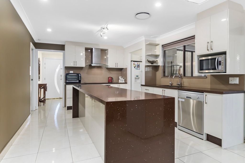 152 Quarry Road, Bossley Park, NSW 2176