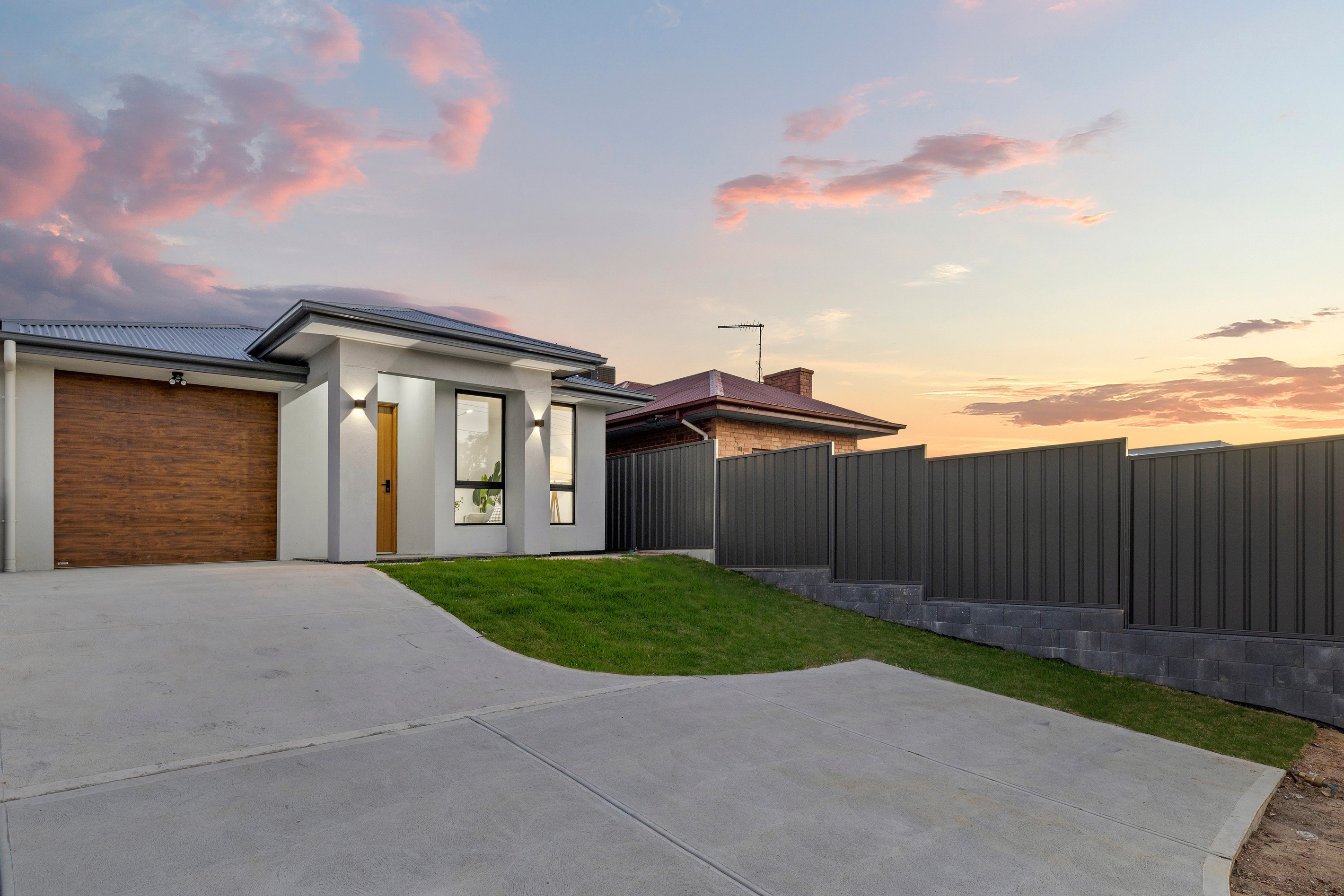 454 Grand Junction Road, Clearview, SA 5085