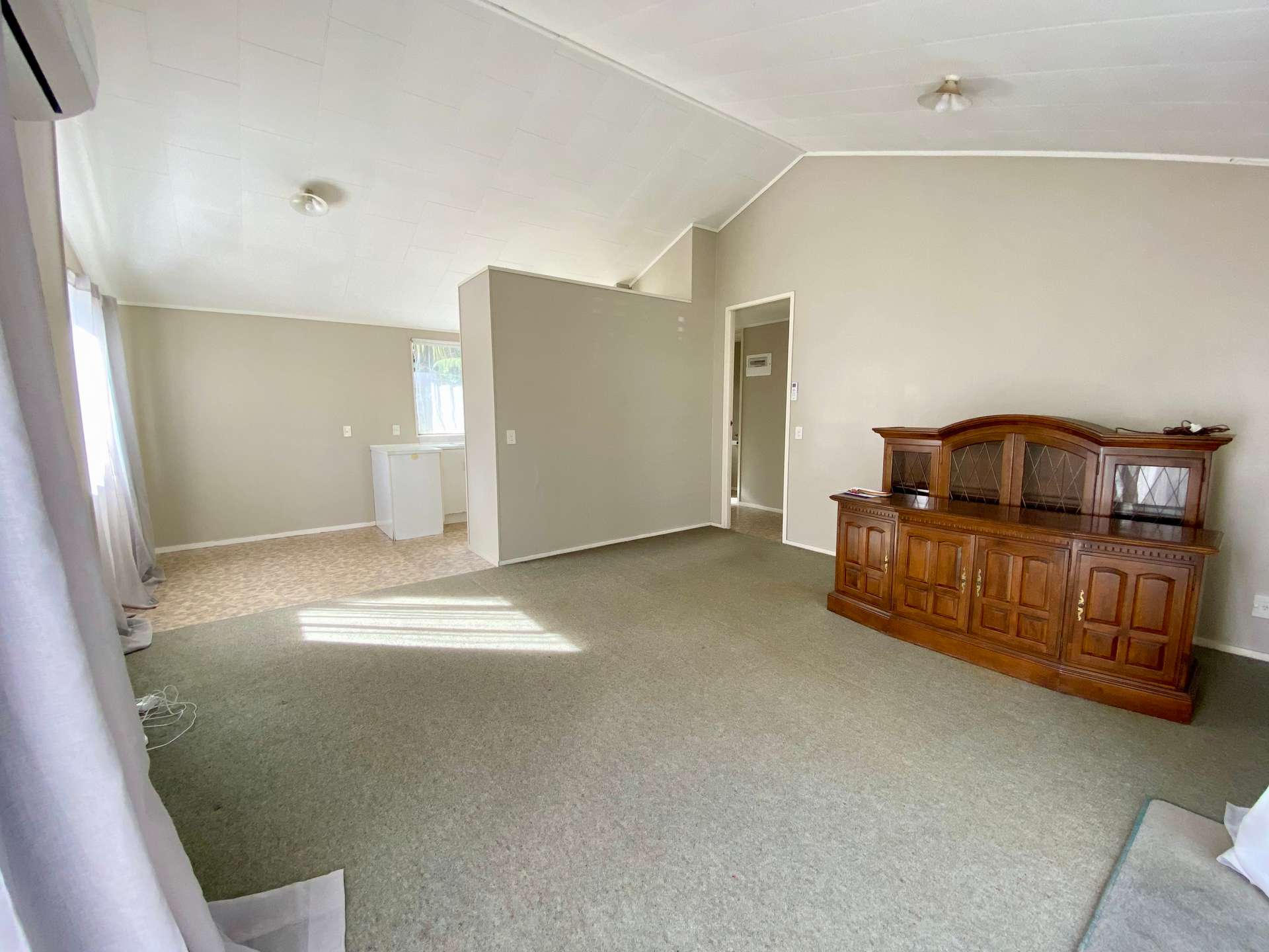 3/42 Fairlands Avenue photo 2