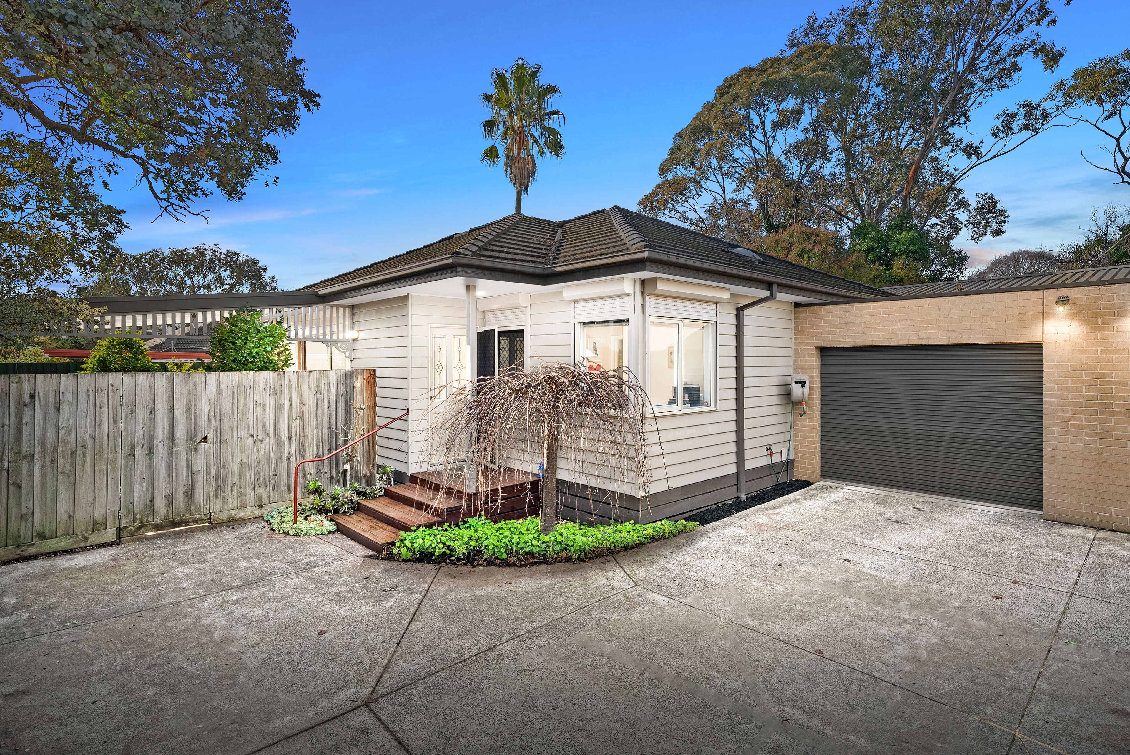 15 Bursaria Avenue, Ferntree Gully VIC 3156
