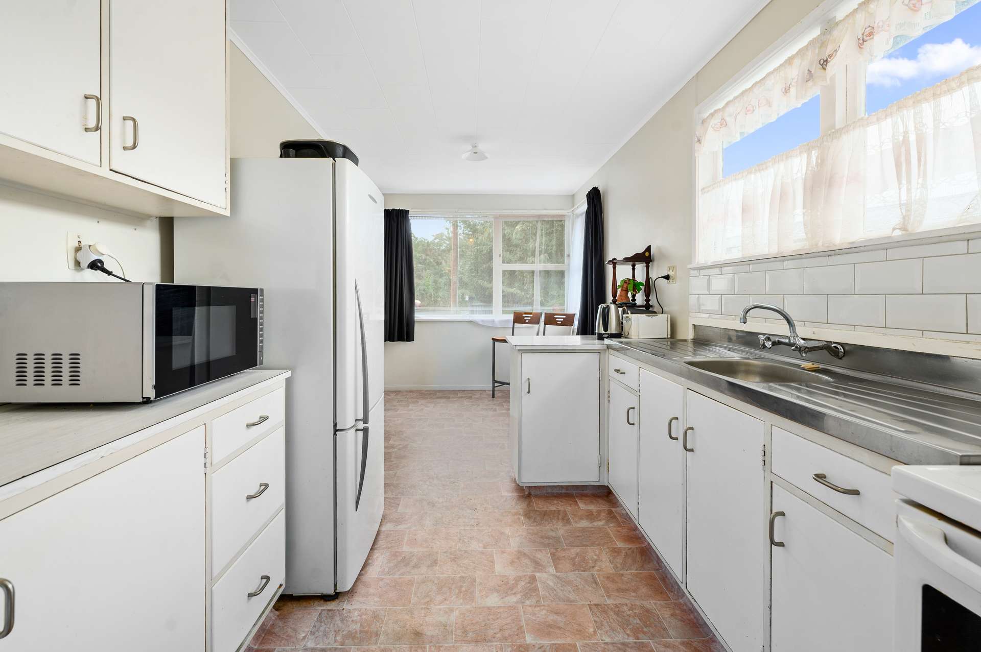 242 Sunset Road photo 6