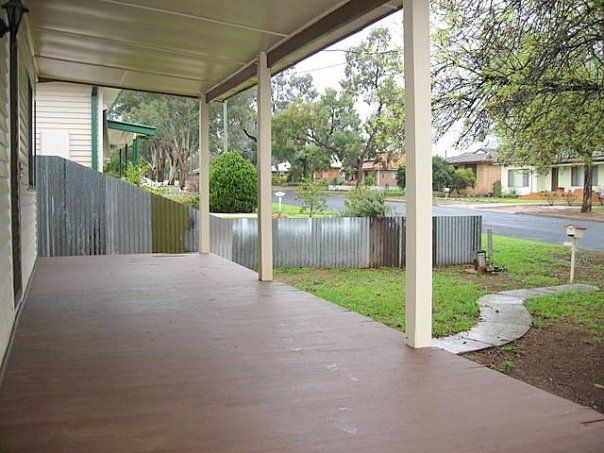 28 Thornbury Street, Parkes, NSW 2870