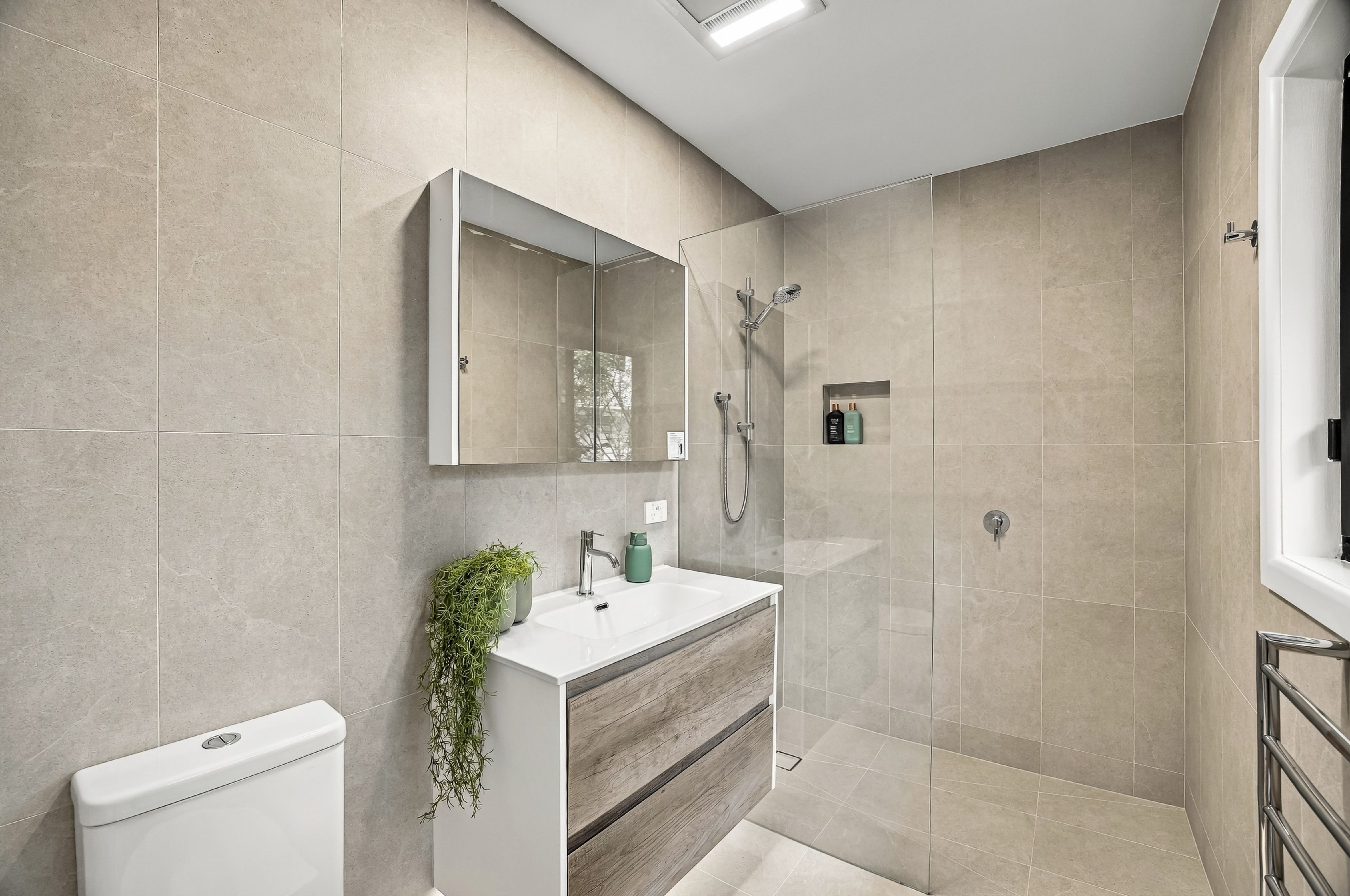 130 Somers Avenue — photo 12 of 15