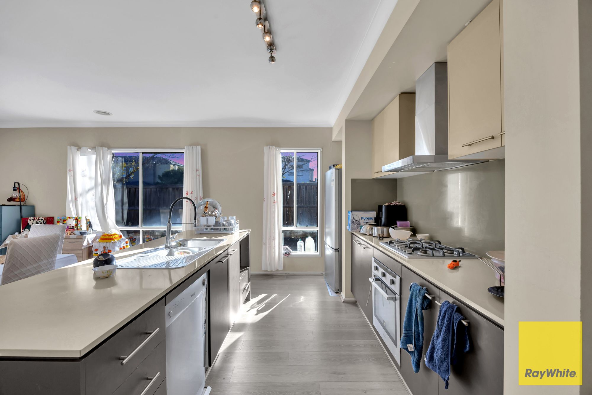 18 Susan Place — photo 8 of 18
