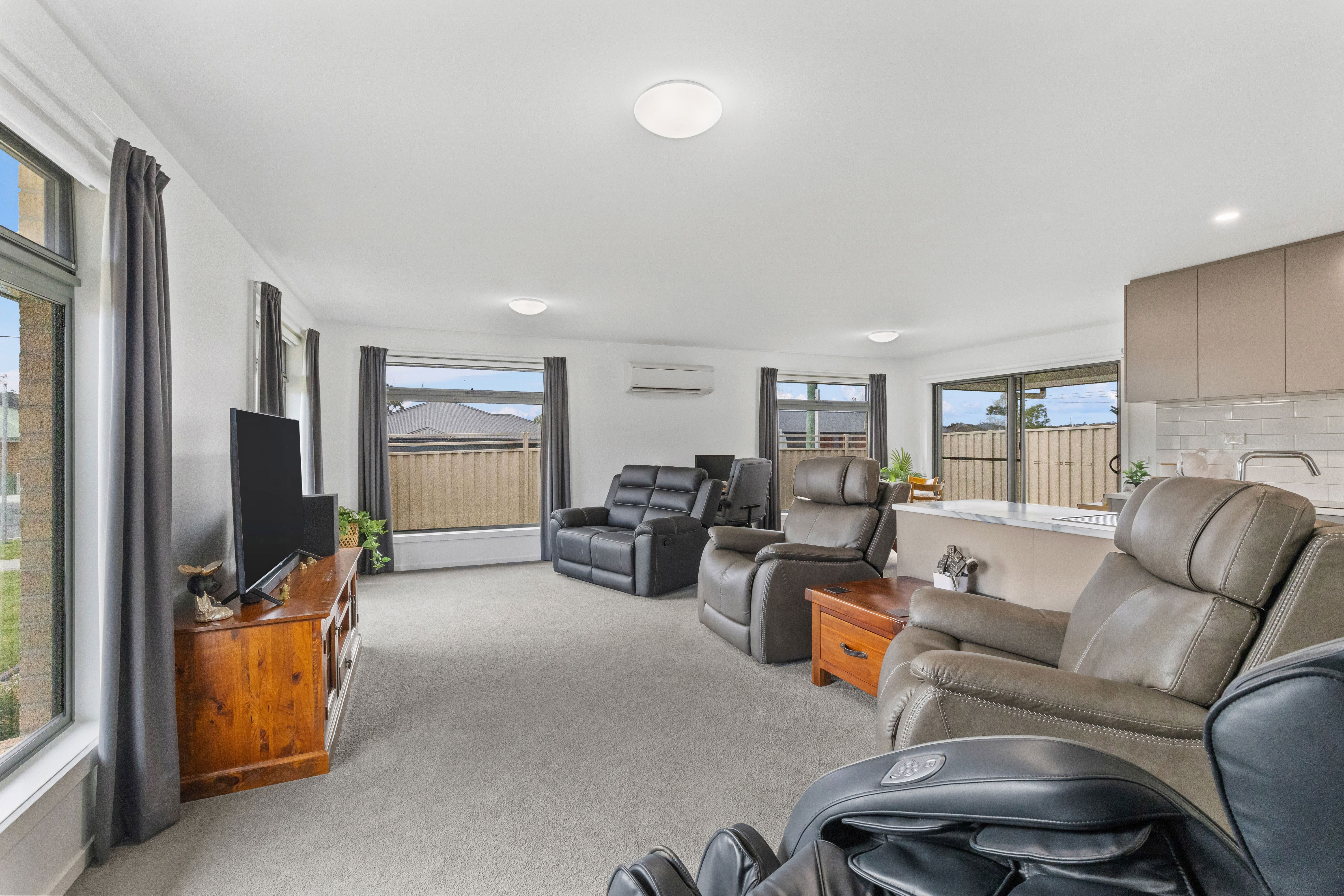 1/1 Jones Place — photo 6 of 20