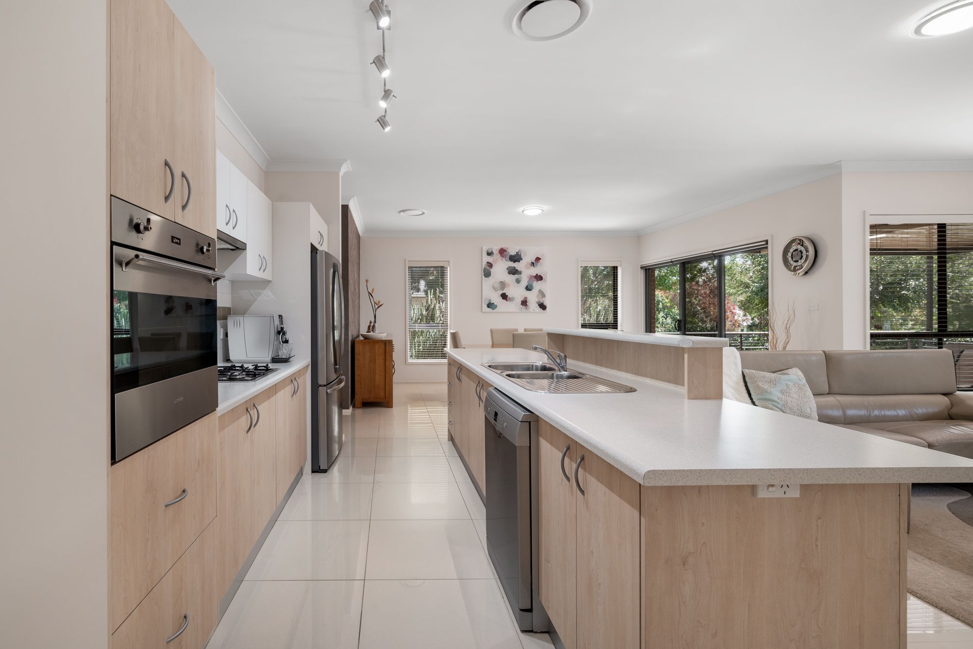 10 Callaway Avenue, Campbelltown, NSW 2560
