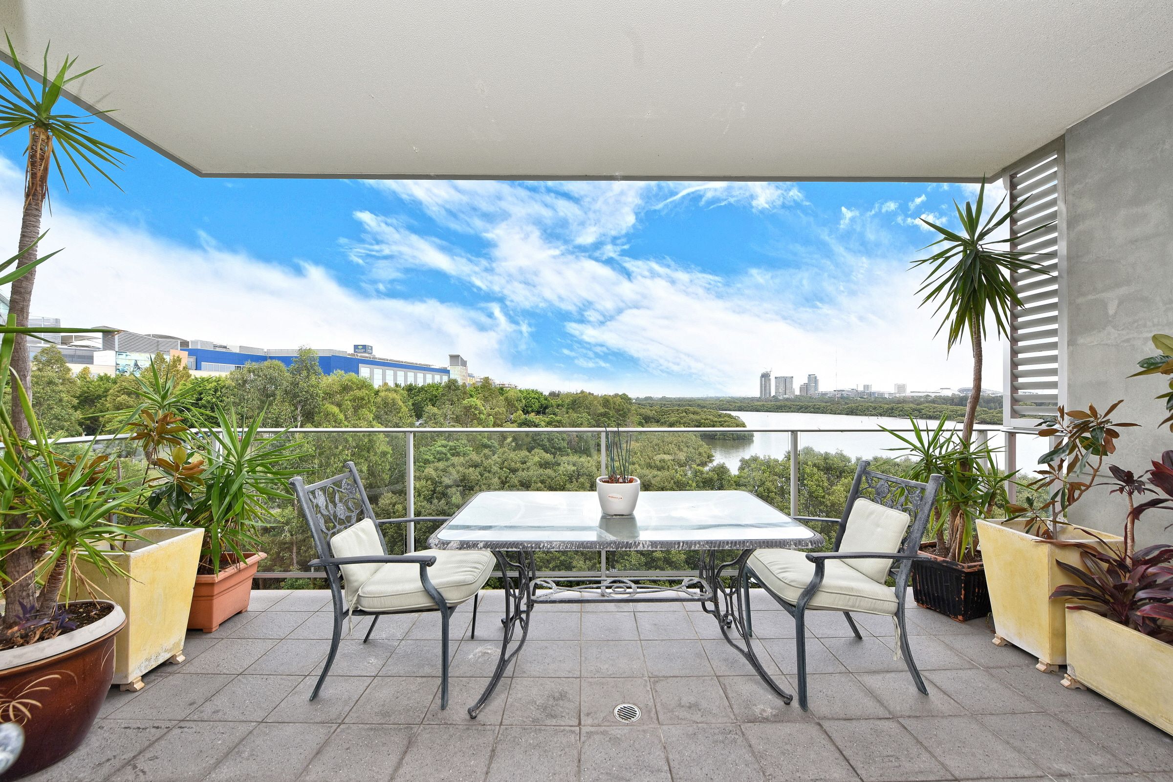 2 Shoreline Drive, Rhodes NSW 2138