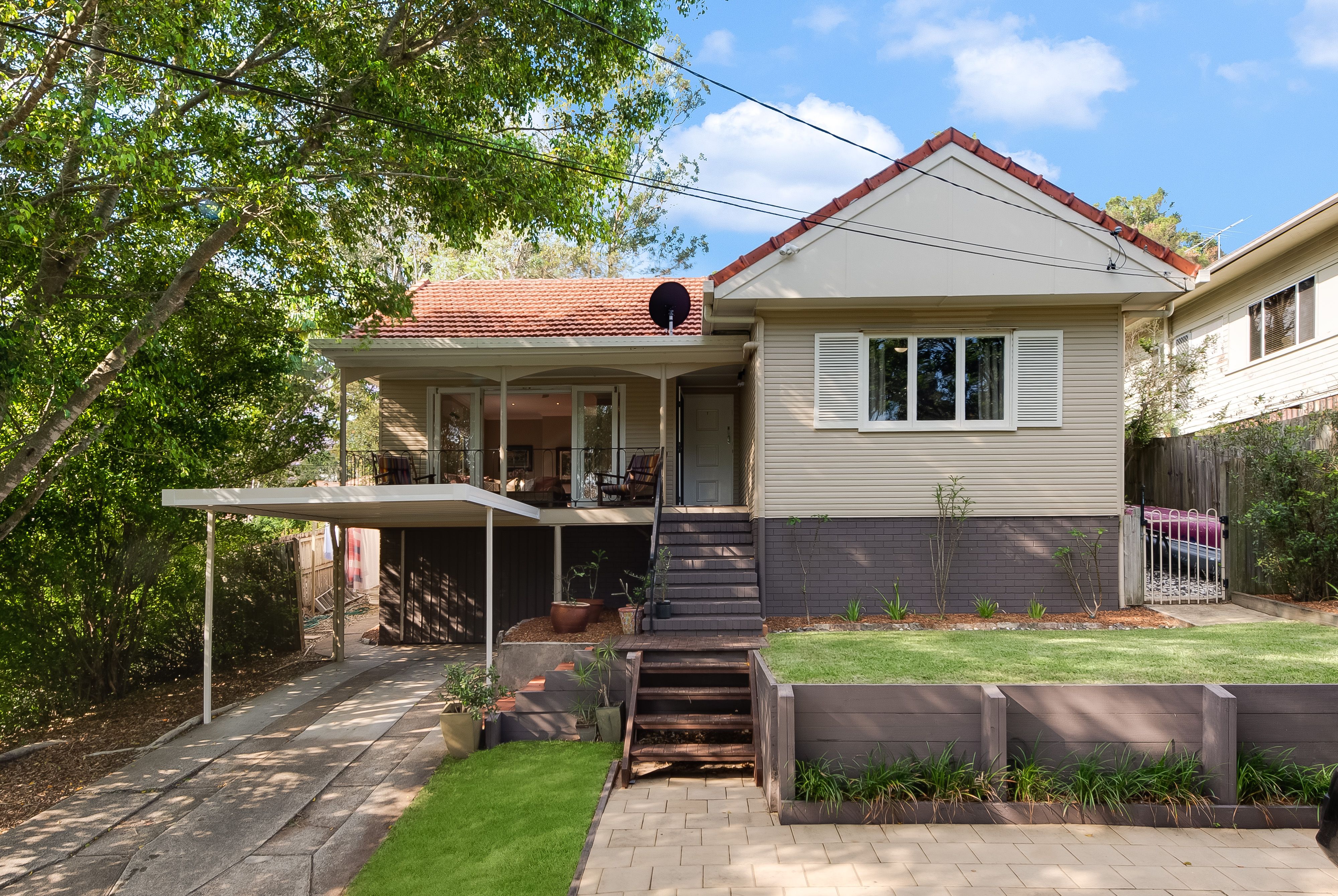 1043 Moggill Road, Kenmore QLD 4069