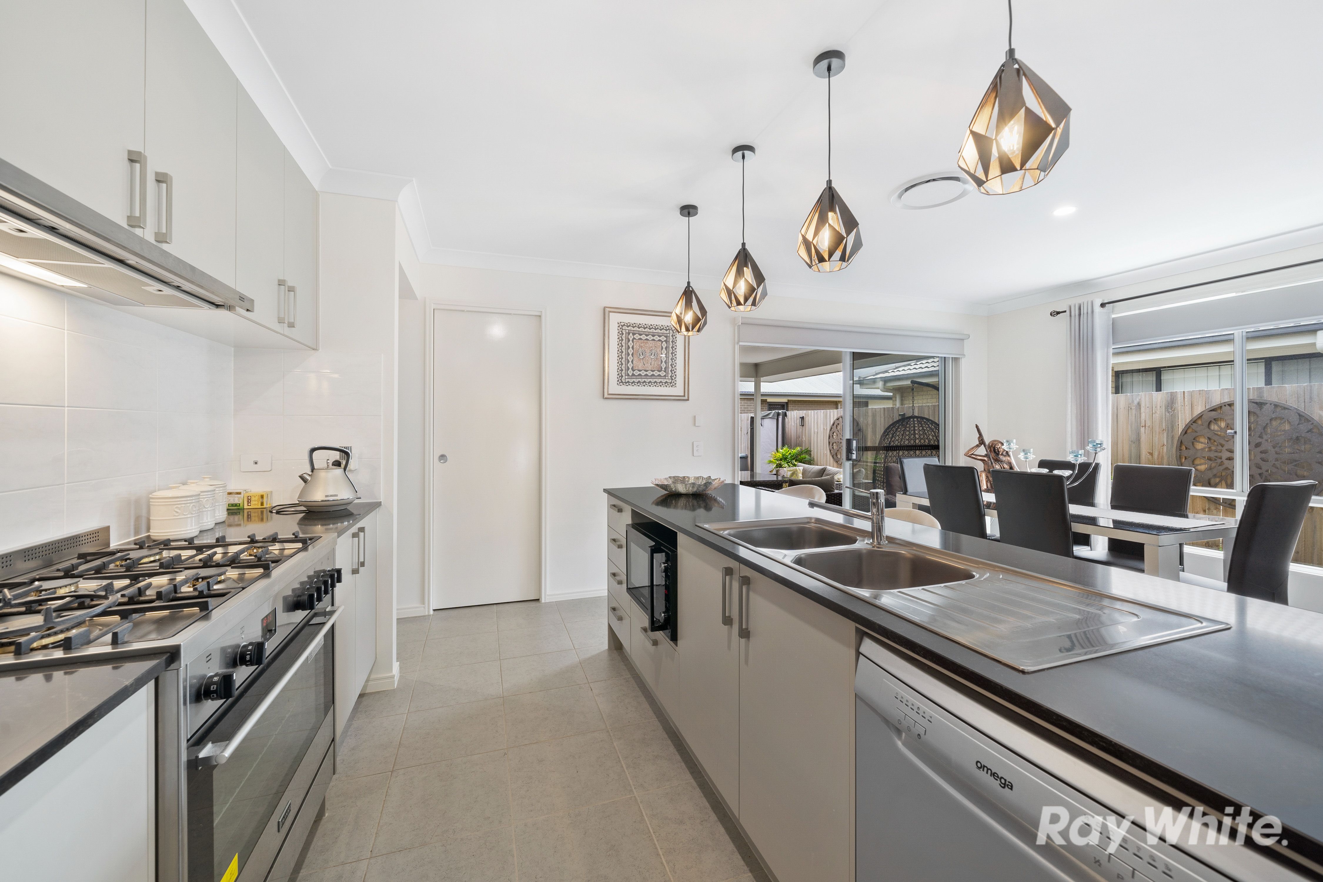 16 Silkwood Circuit, Park Ridge, QLD 4125