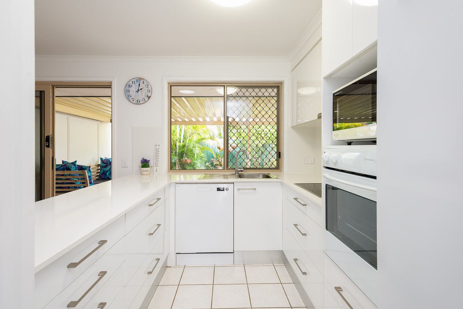 1/46 Kangaroo Avenue, Coombabah, QLD 4216