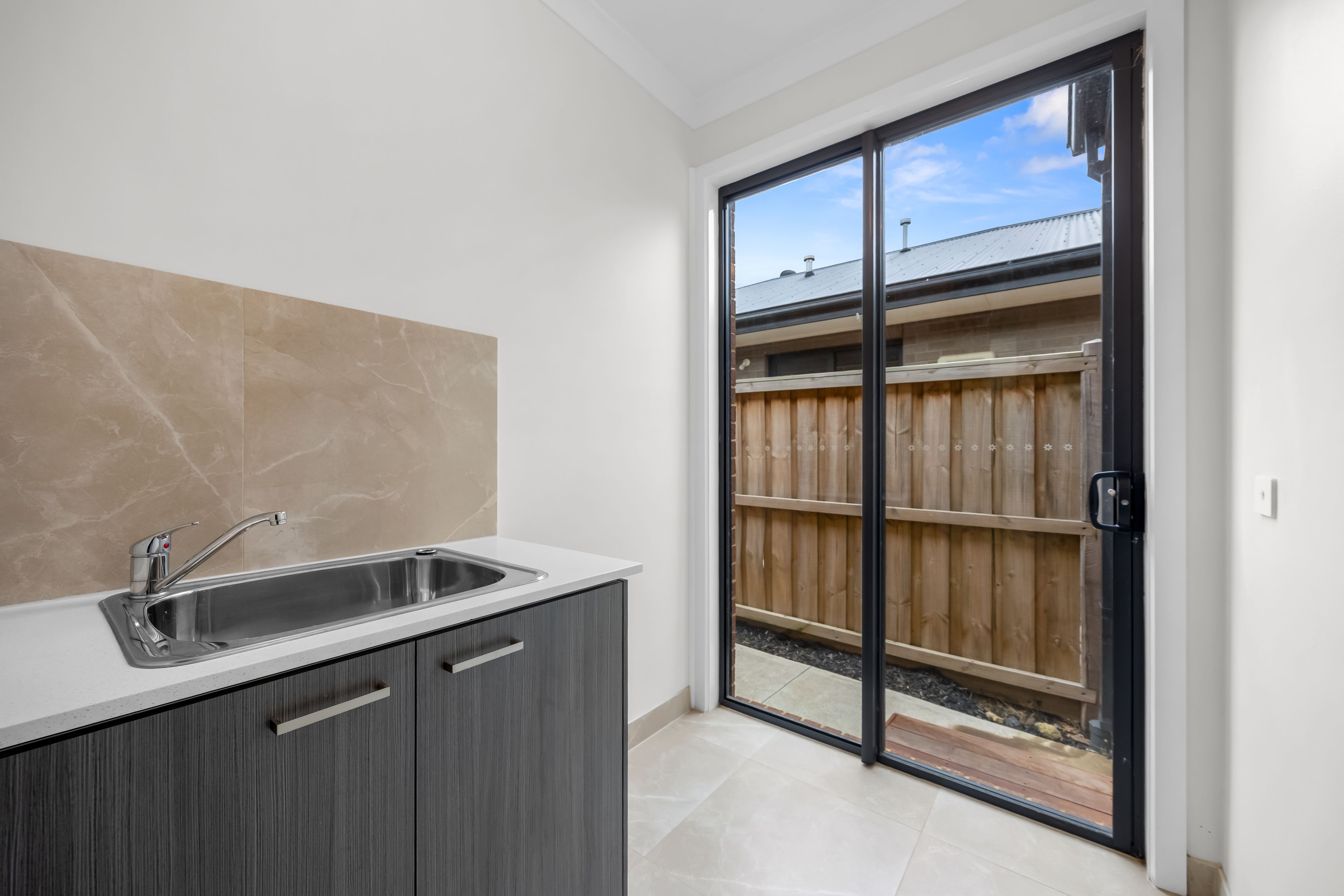 7 Grassy Street — photo 16 of 24