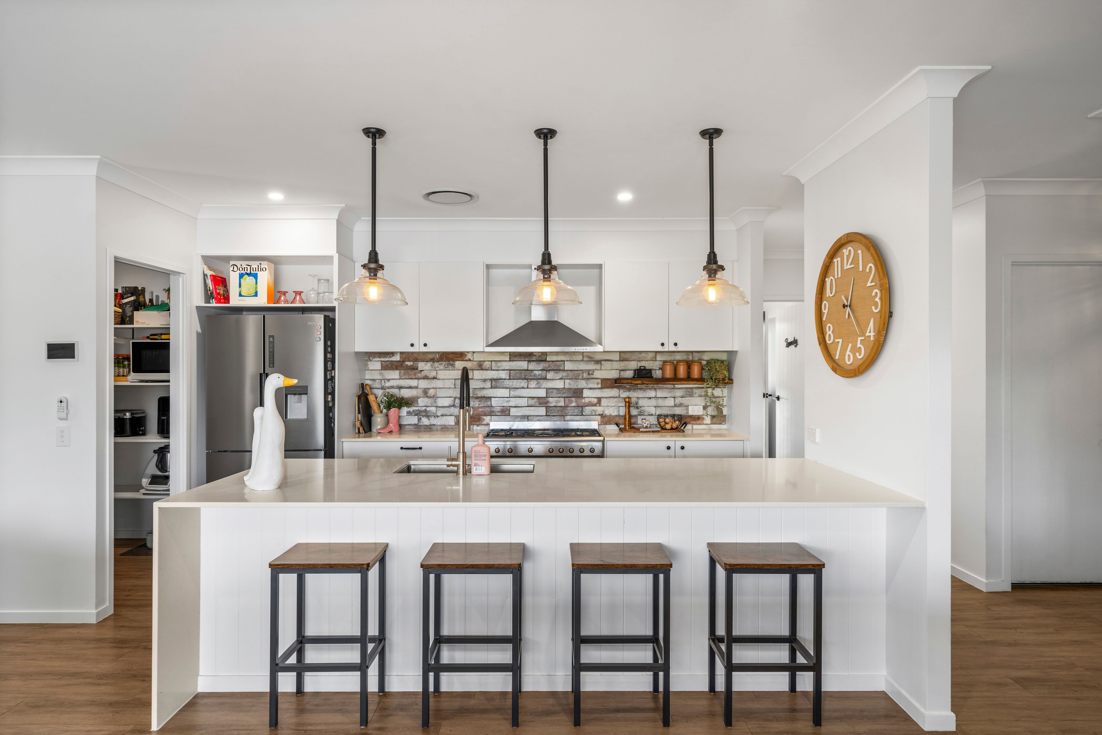 18 Regal Drive — photo 9 of 30