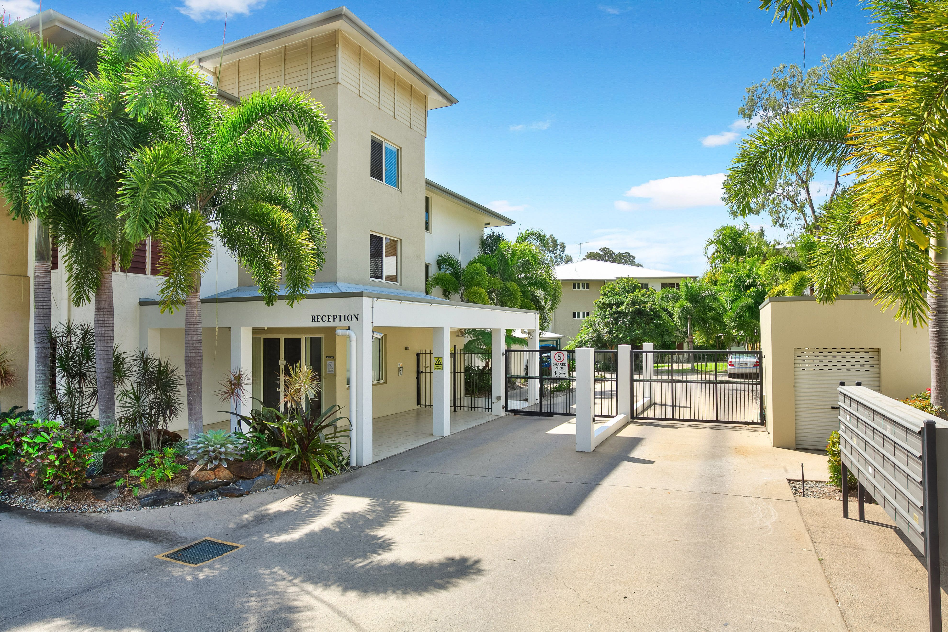 34/1804 Captain Cook Highway, Clifton Beach, QLD 4879