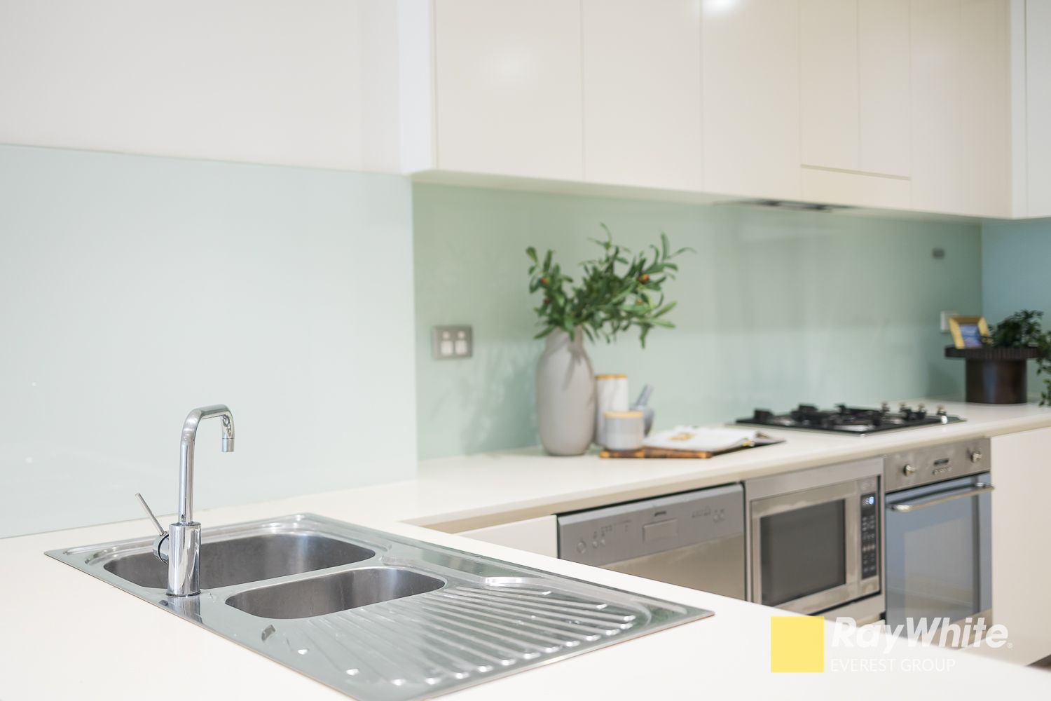 510B/8 Bourke Street — photo 10 of 25