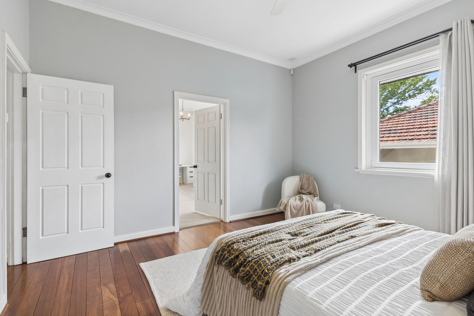 8 Woodlands Street — photo 15 of 30
