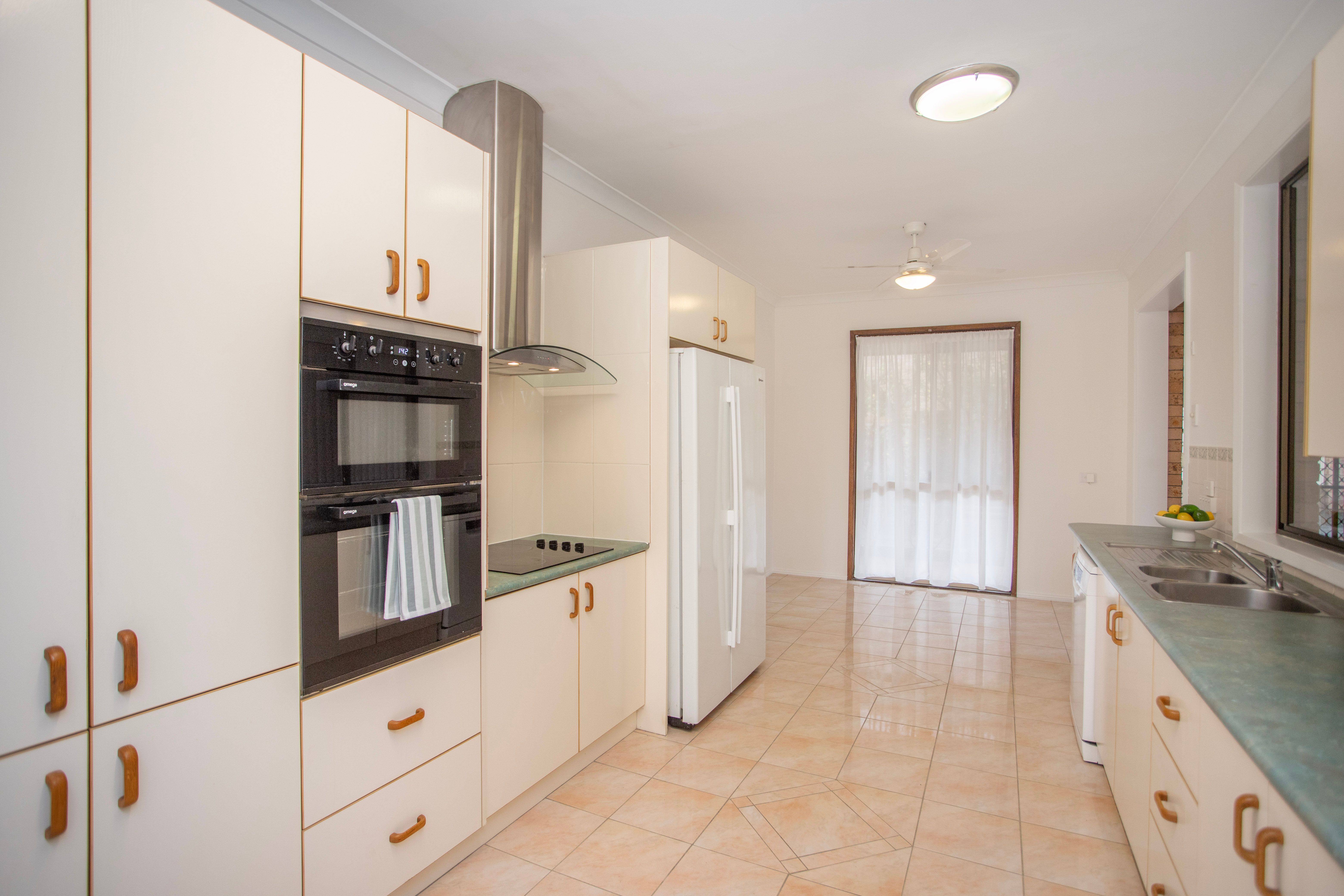 37 Dugdale Avenue — photo 4 of 30