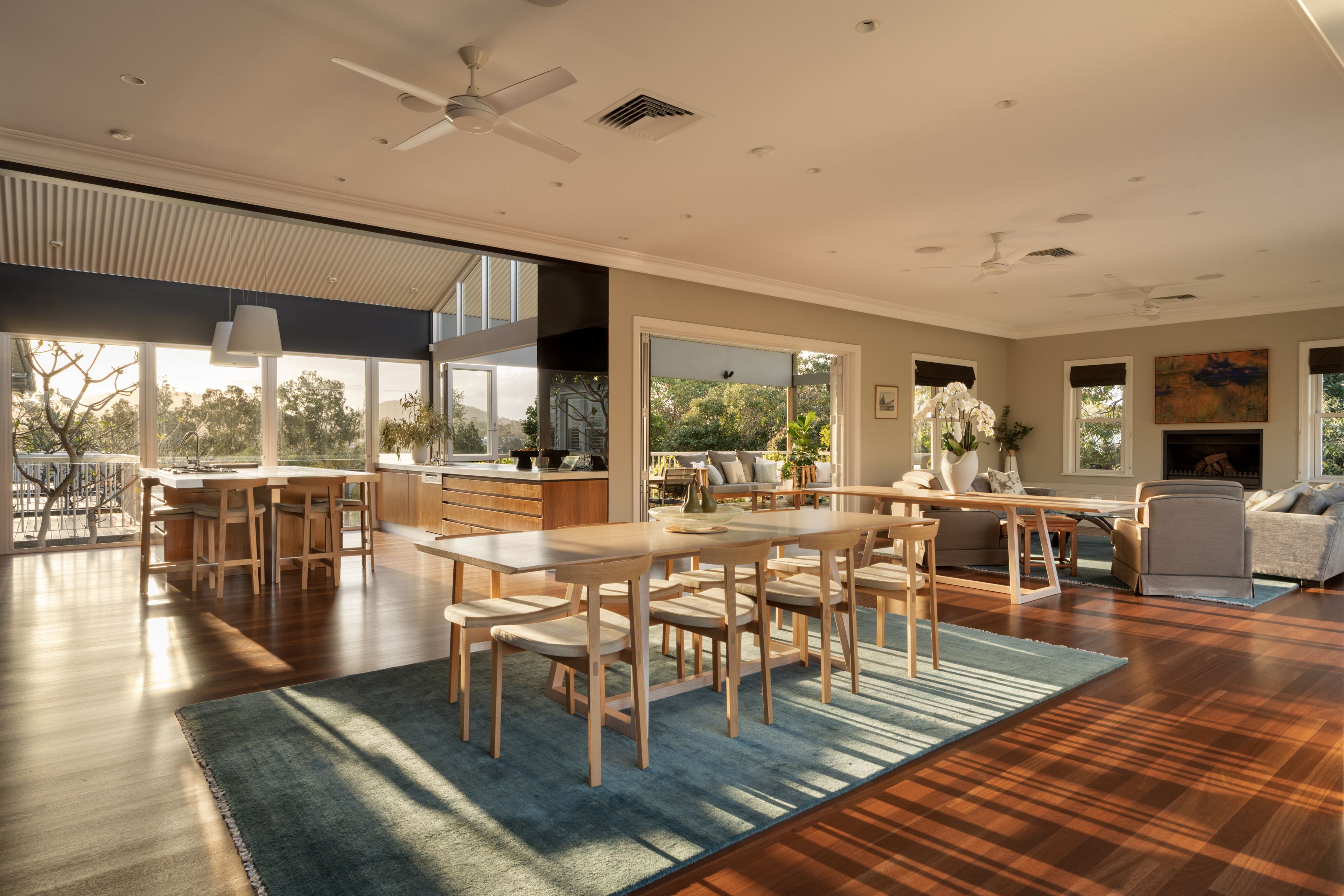 An Inner-City Estate of Extraordinary Proportions — photo 8 of 26