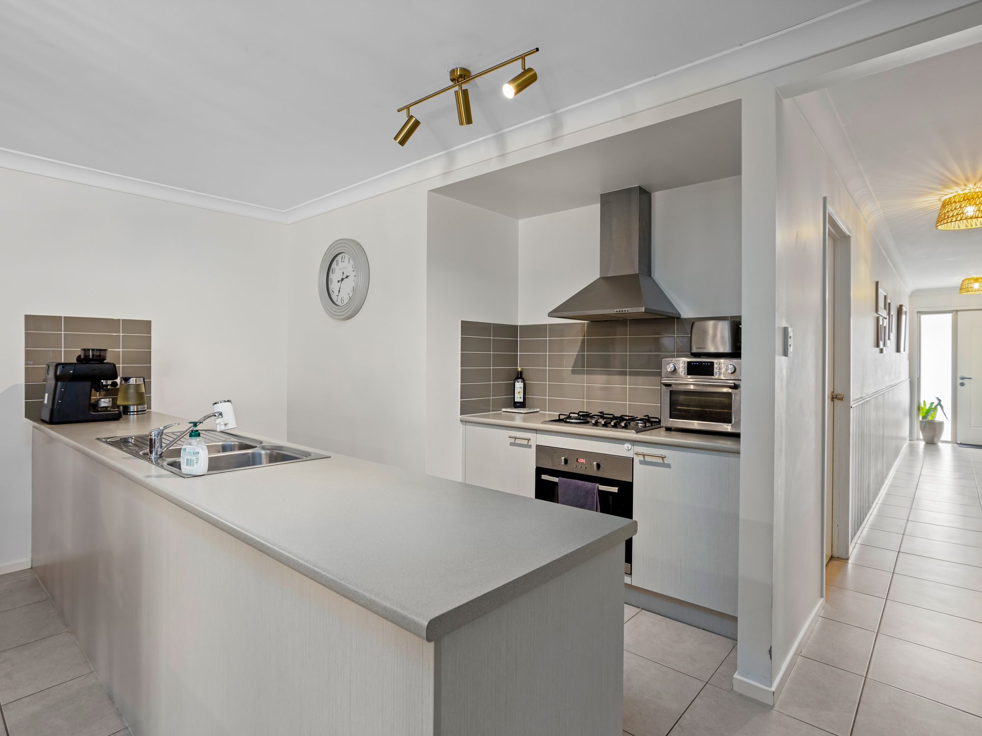 1/4 Christine Drive, Coomera, QLD 4209