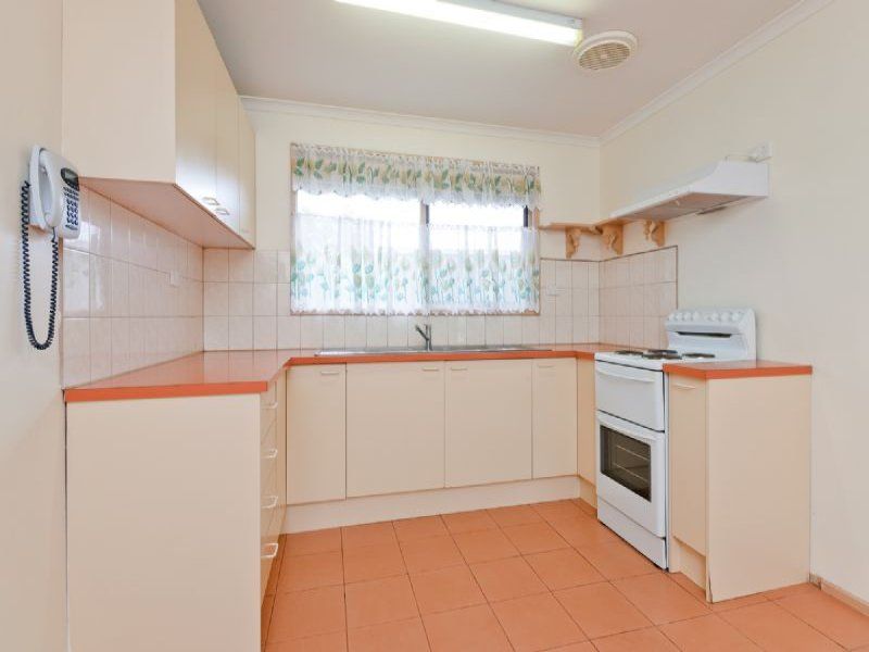 2/17 Northern Crescent, Craigieburn, VIC 3064