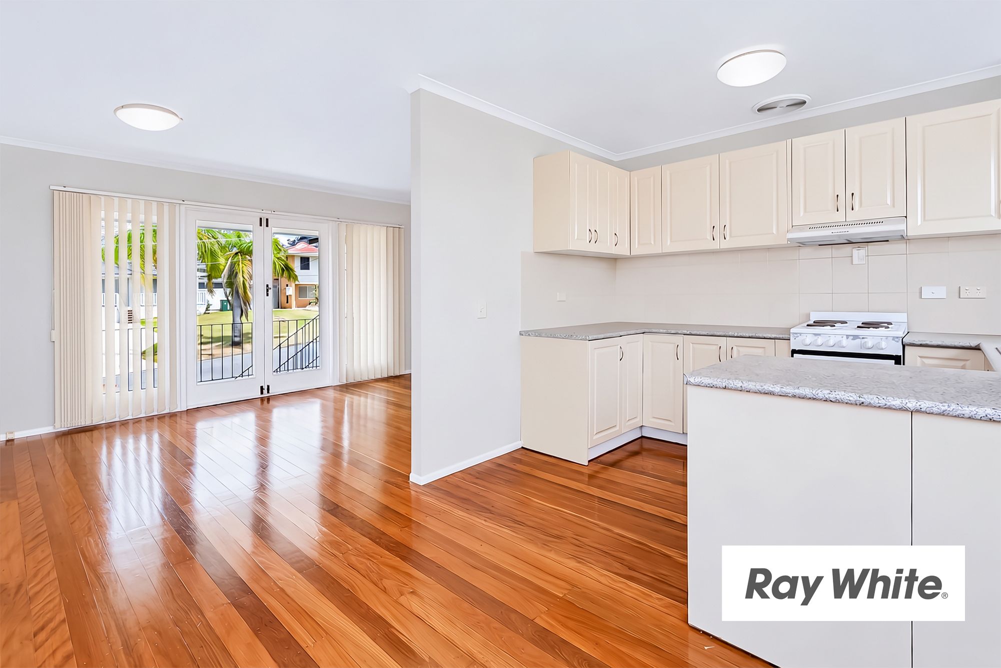 14 Pandeen Road — photo 4 of 13