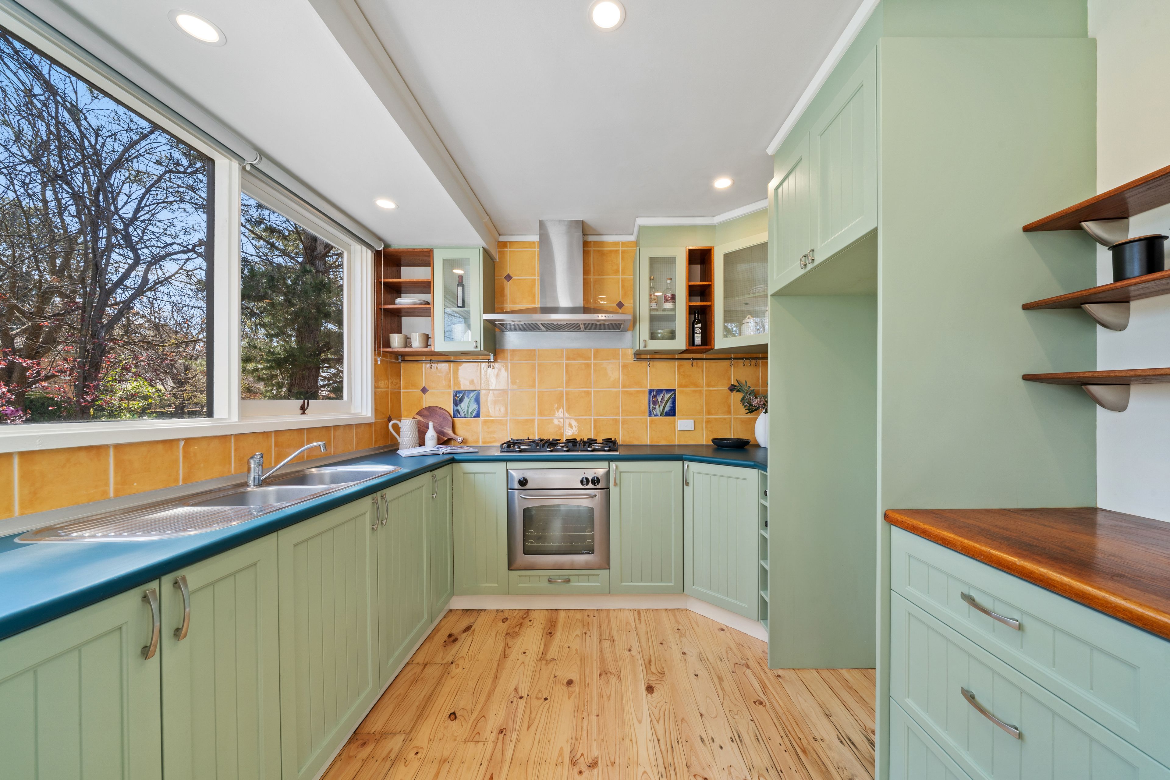 42 Gardiner Street — photo 5 of 22
