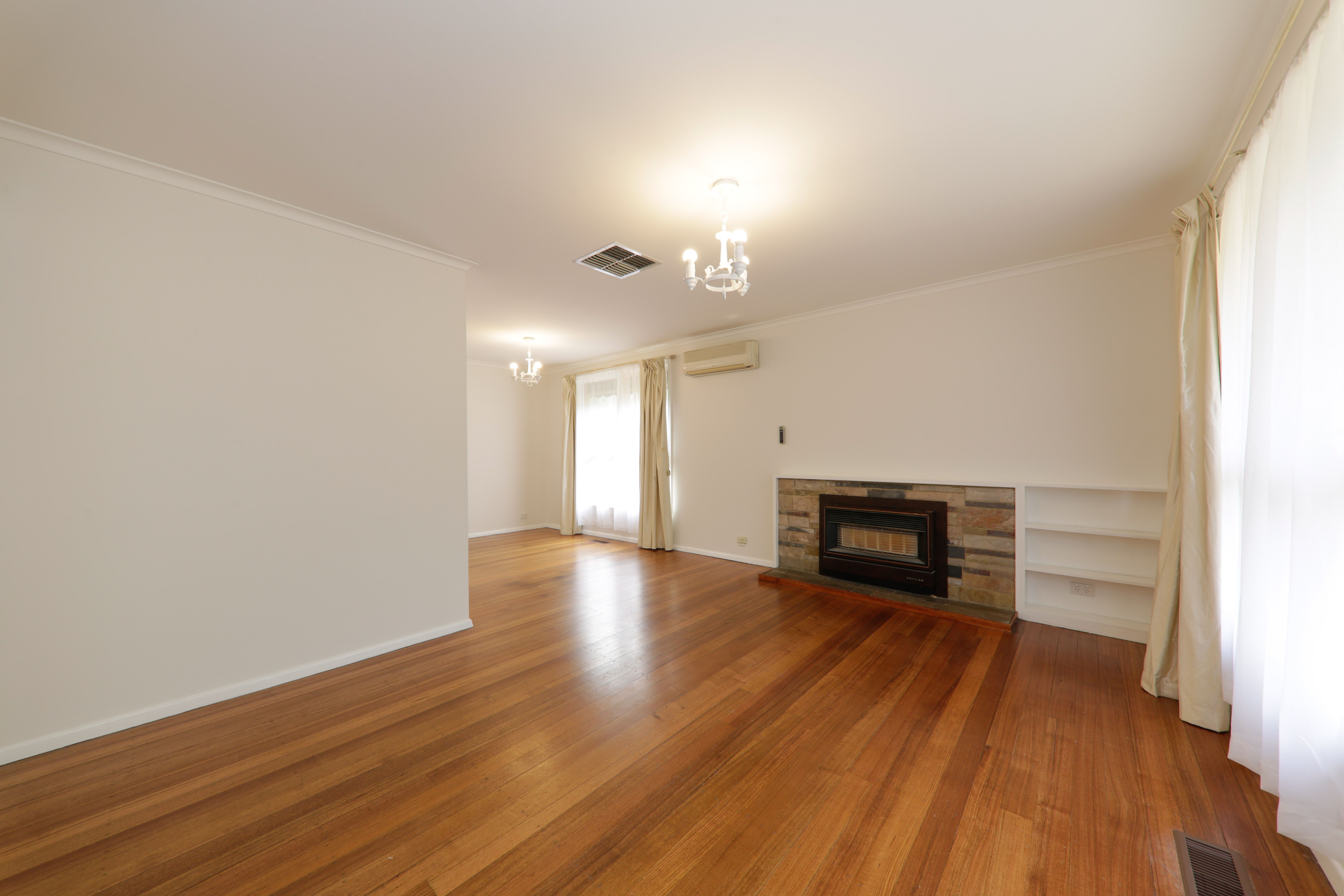 28 Fulton Crescent, Burwood, VIC 3125