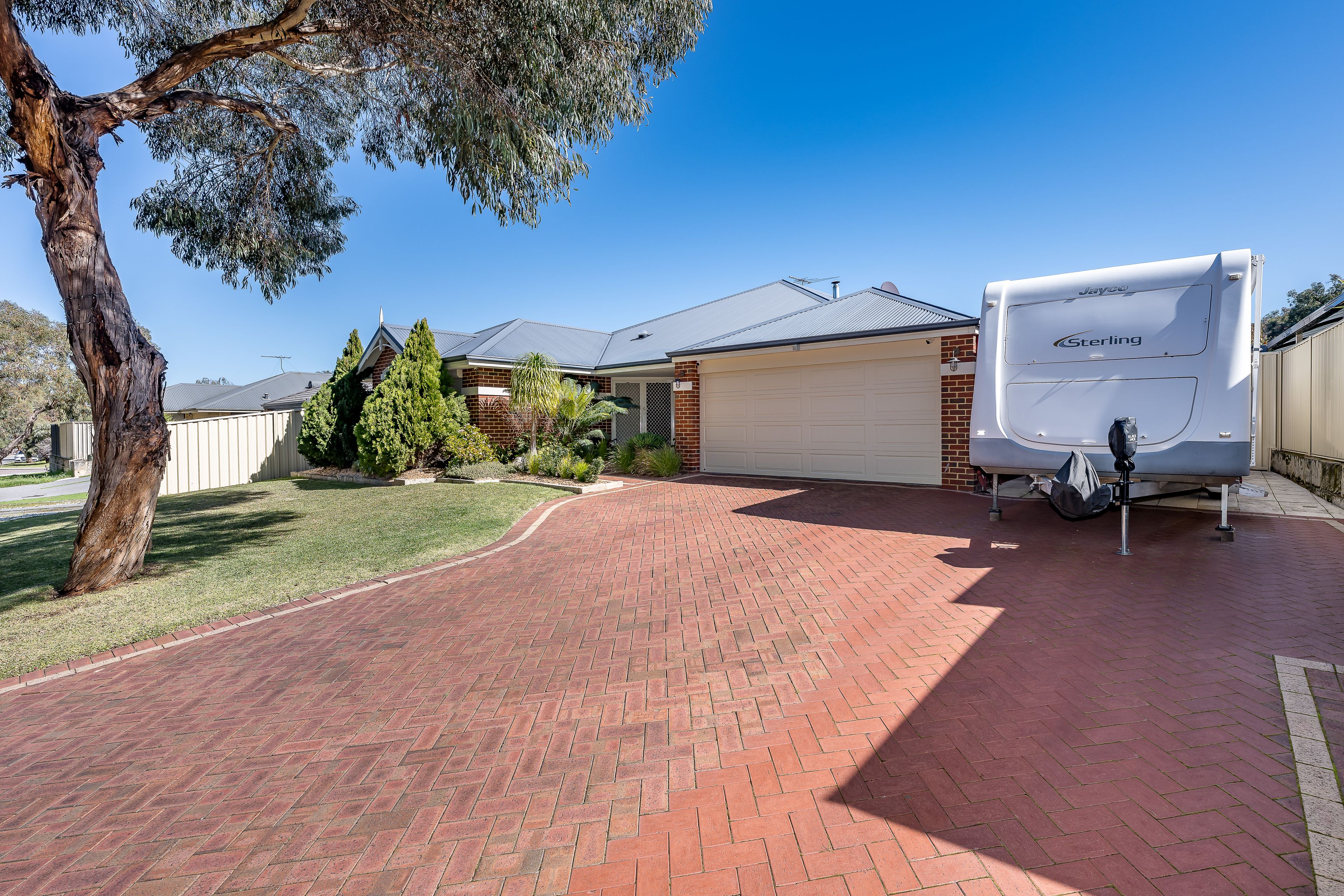 41 Shiralee Bend, Carramar, WA 6031