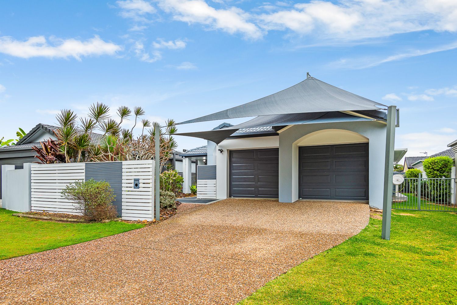 15 Zac Avenue, Coombabah, QLD 4216