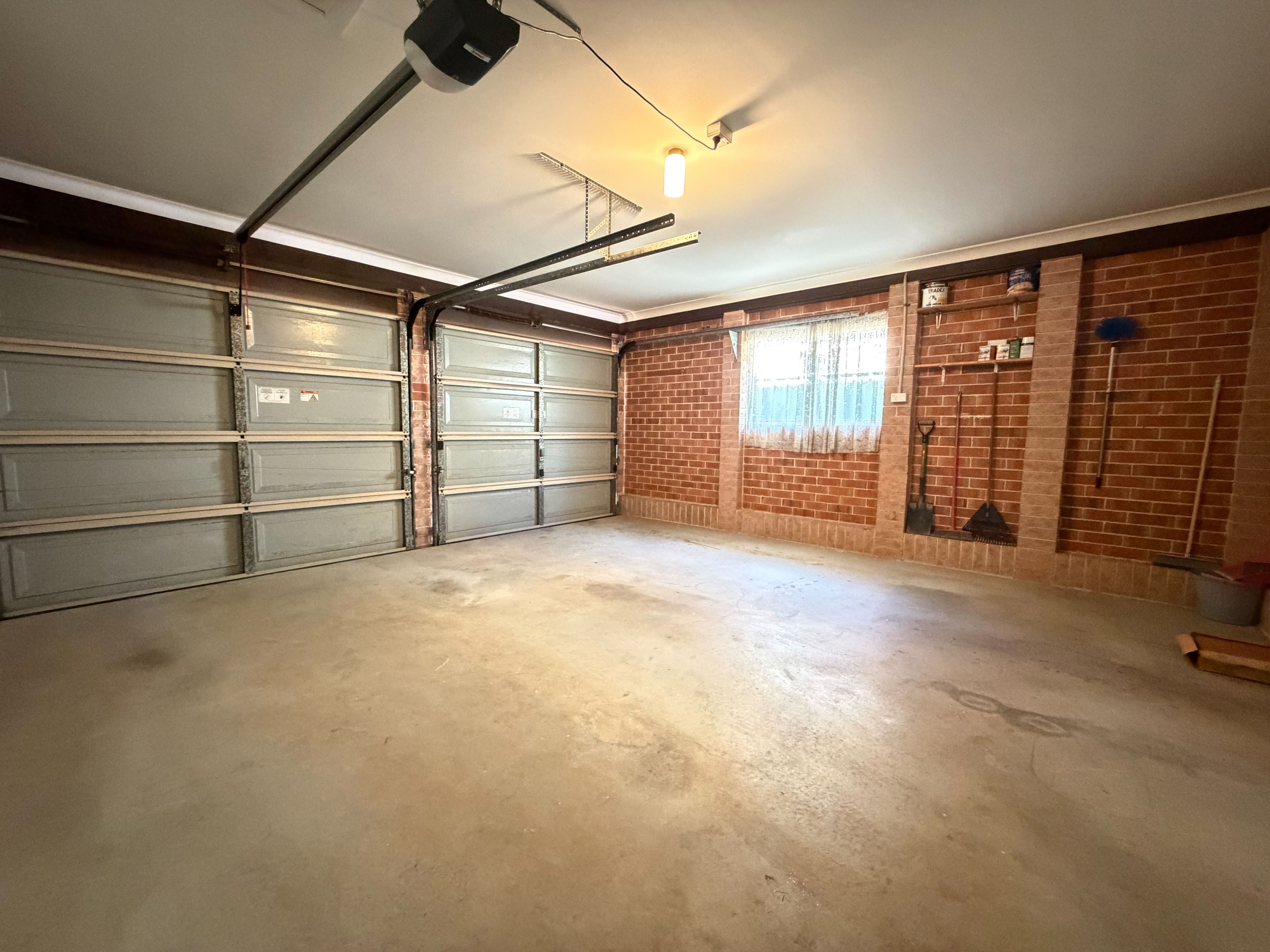 84 Ridgetop Drive, Glenmore Park, NSW