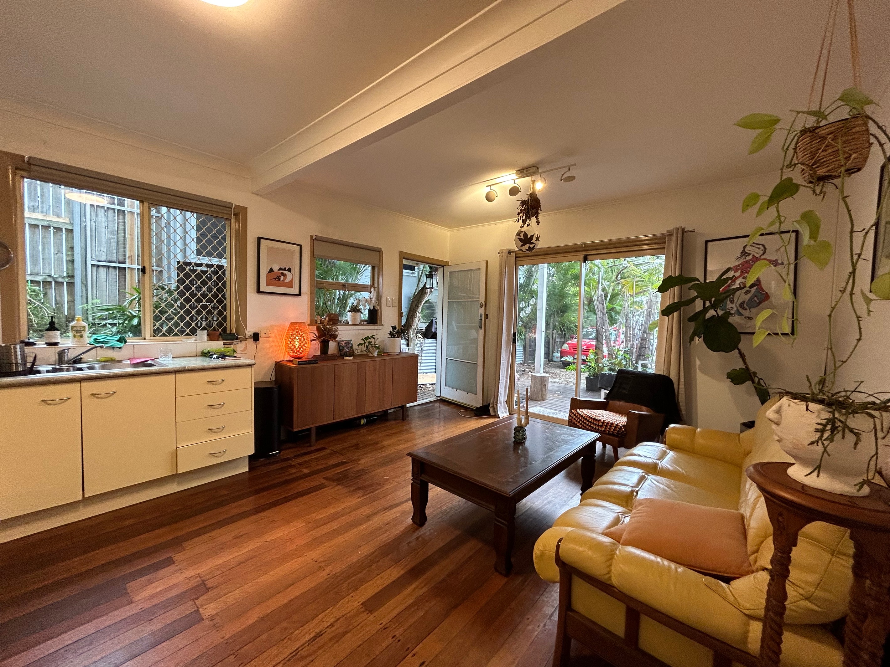 2/6 Brake Street, Burleigh Heads, QLD 4220