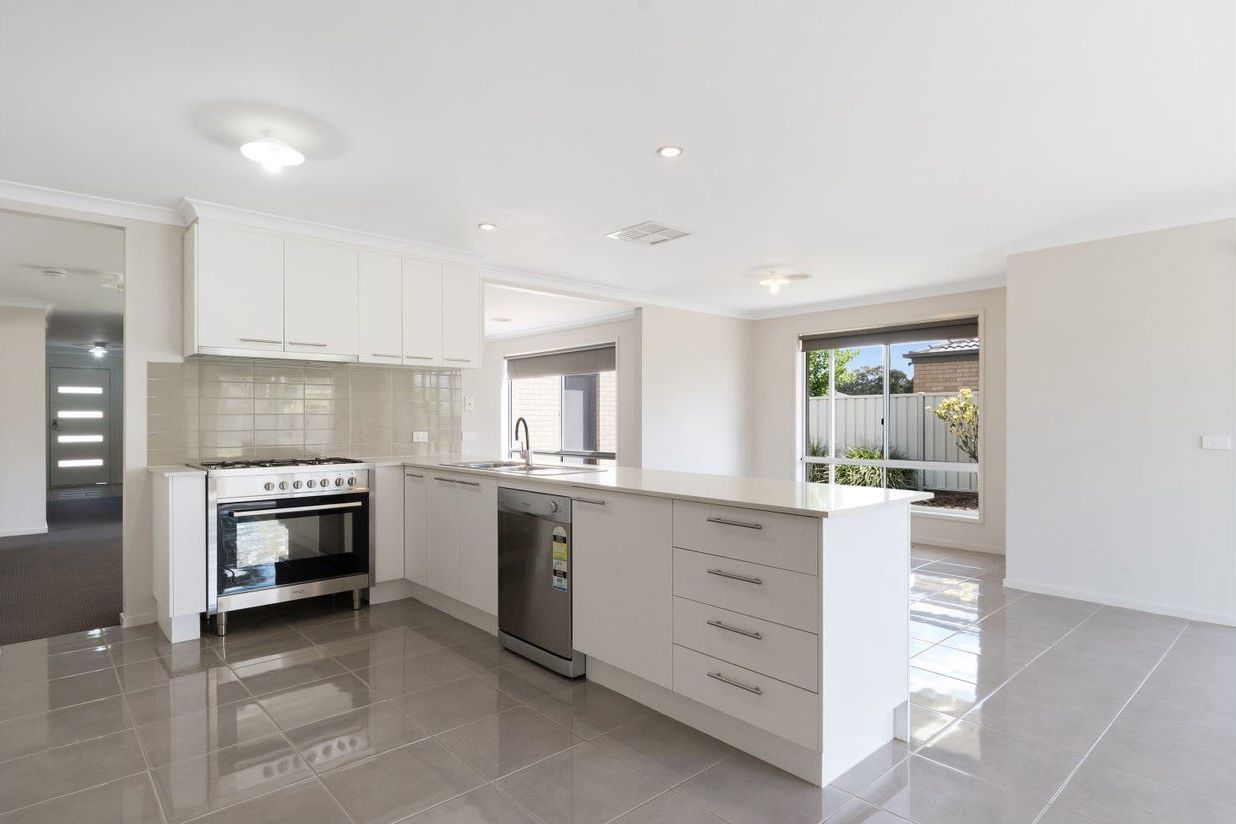 10 O'Neill Court, Epsom, VIC 3551