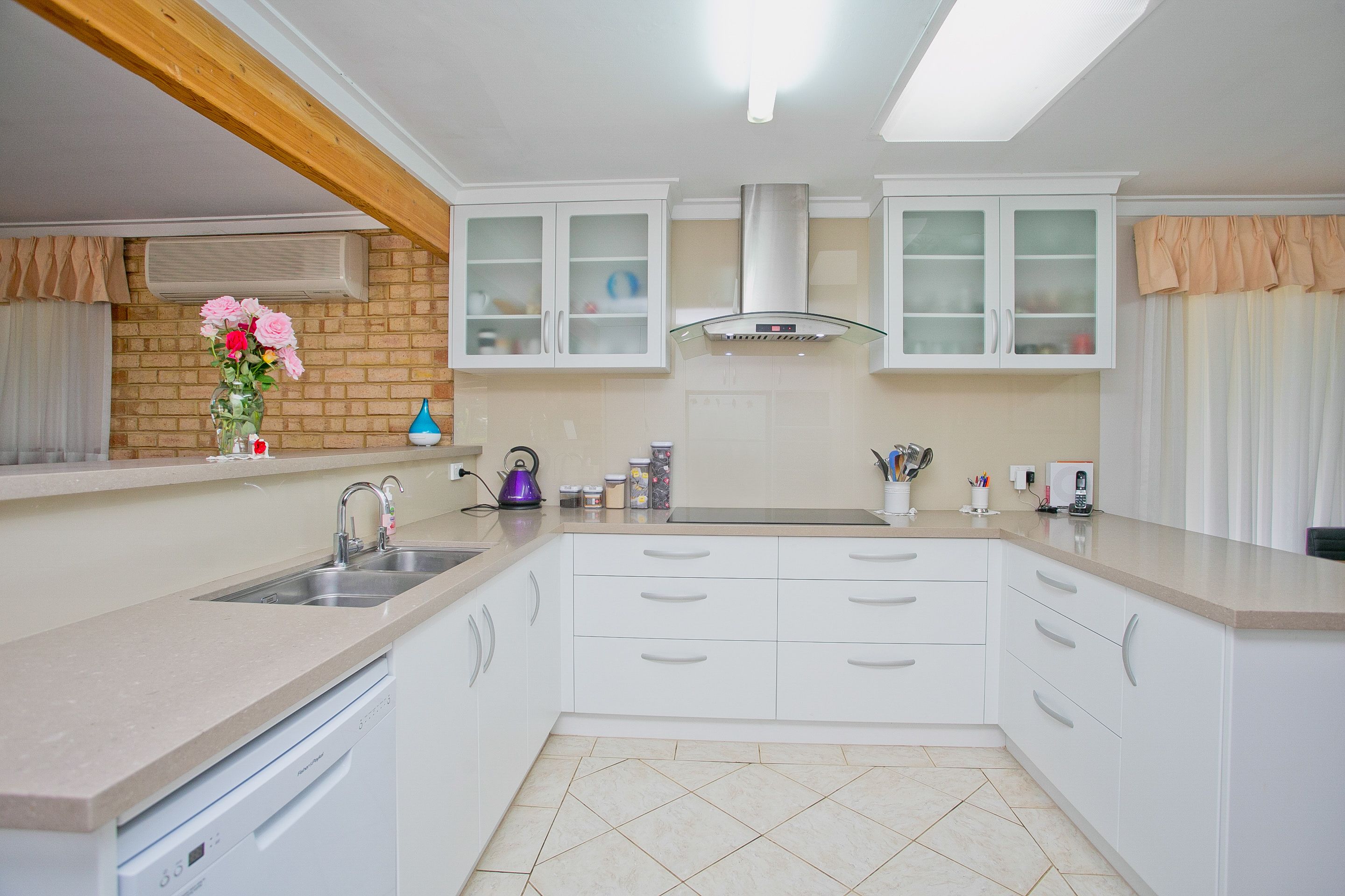 11 Banksia Road, Walliston, WA 6076