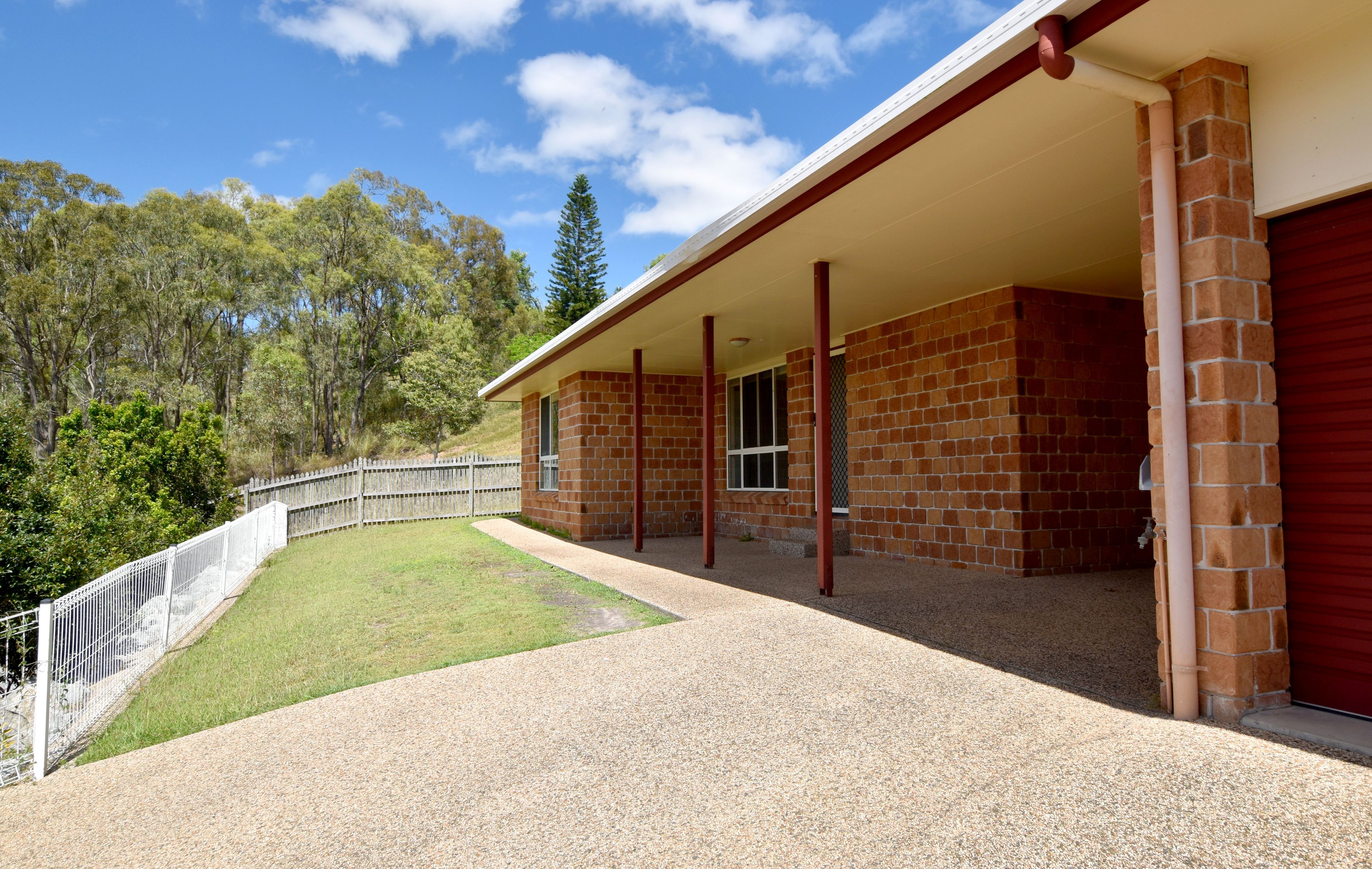 2/110 Sun Valley Road, Kin Kora, QLD 4680