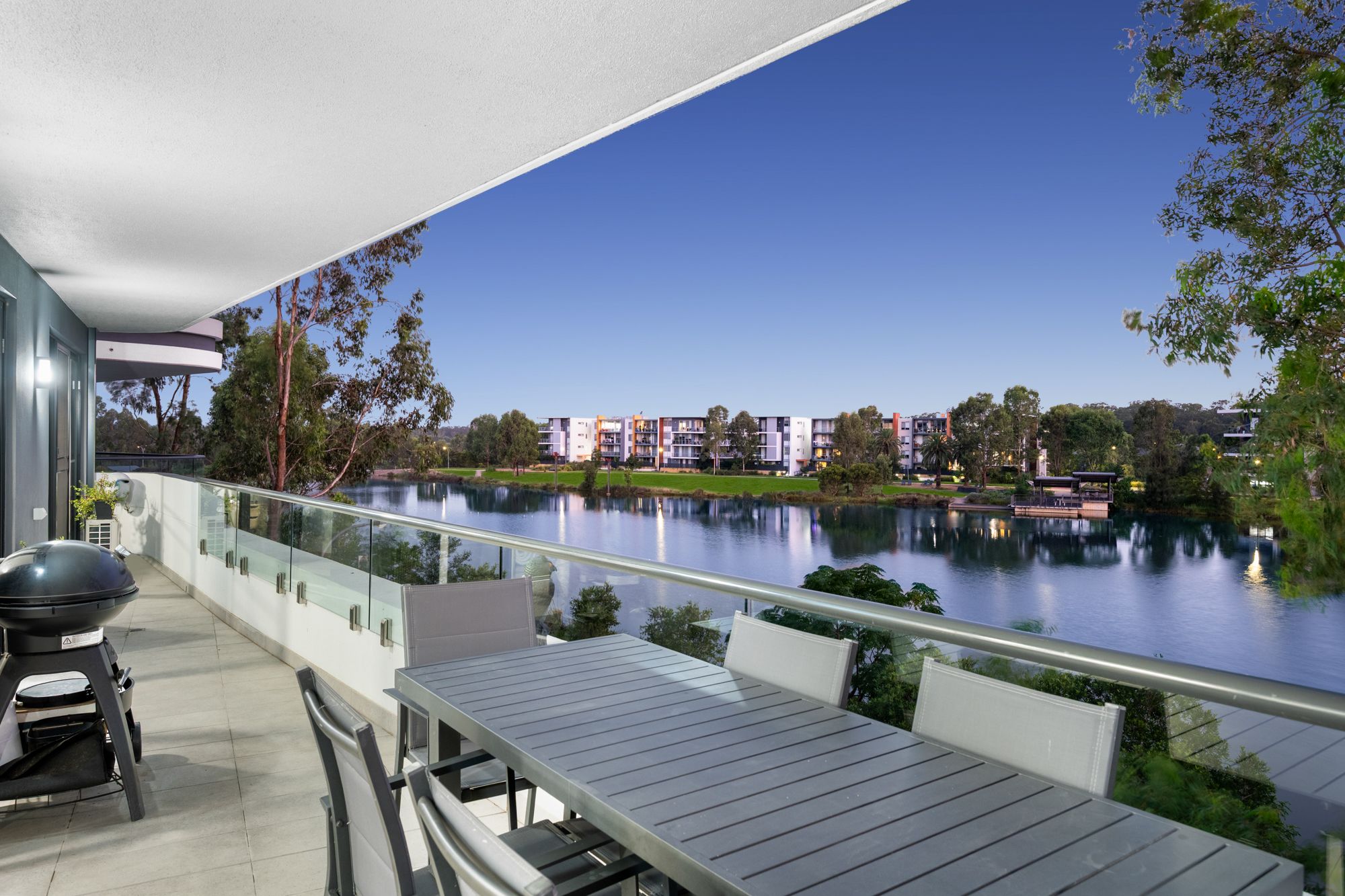 106/1 Caribbean Promenade, Jordan Springs, NSW