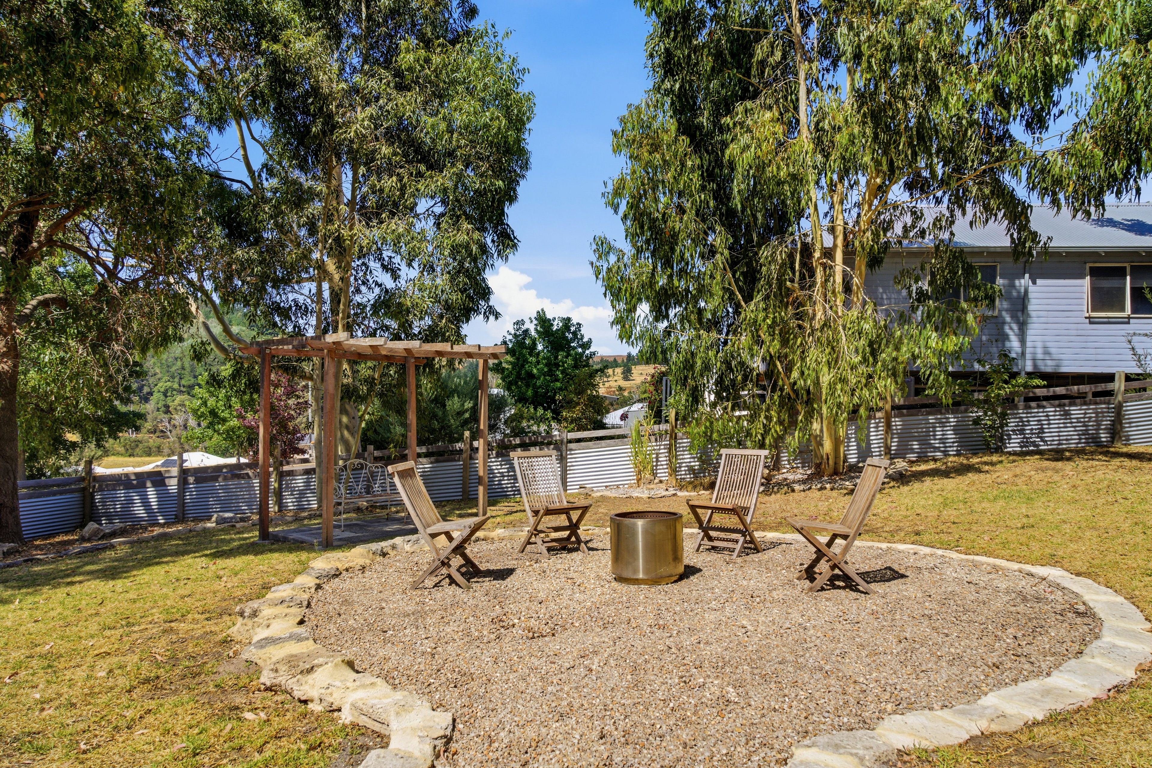 19 Dunnet Road, Nannup, WA