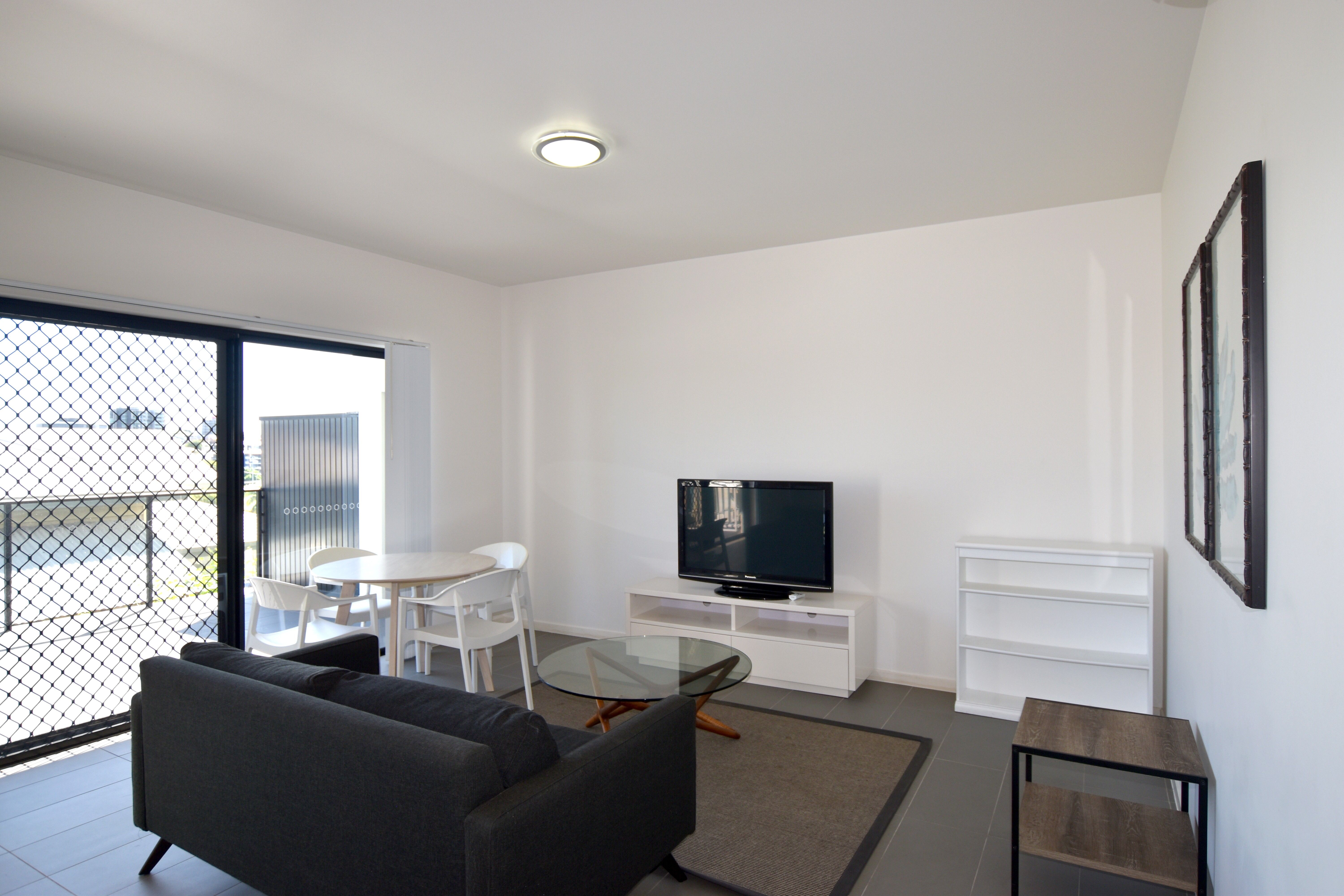 2/1 Bayne Street, West Gladstone, QLD 4680