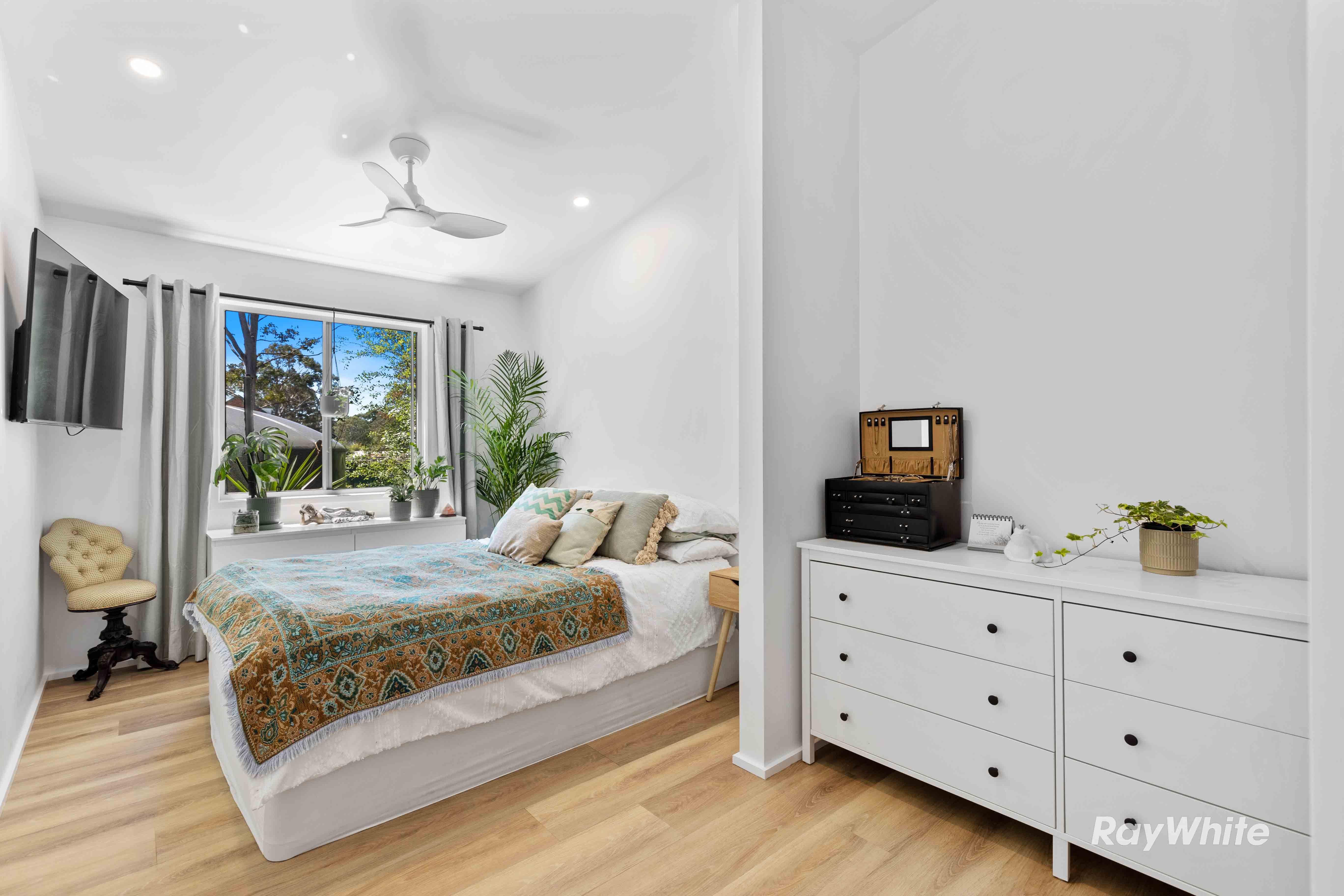 24 Murramarang Road, Bawley Point, NSW 2539