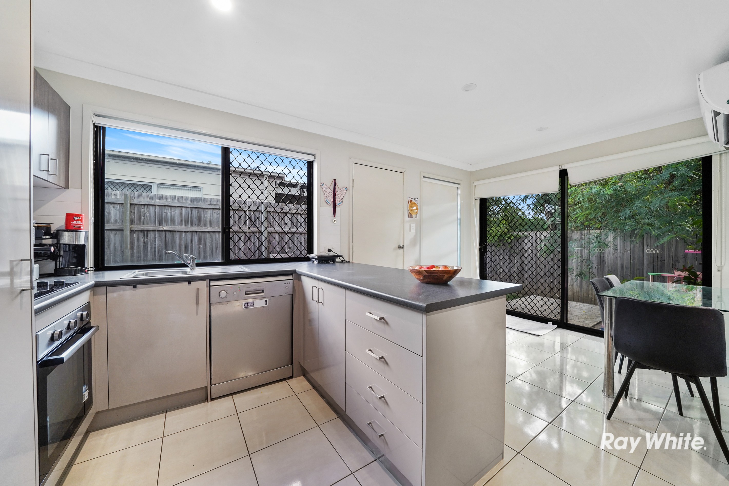 10a&b/5 Richards Street, Loganlea, QLD 4131