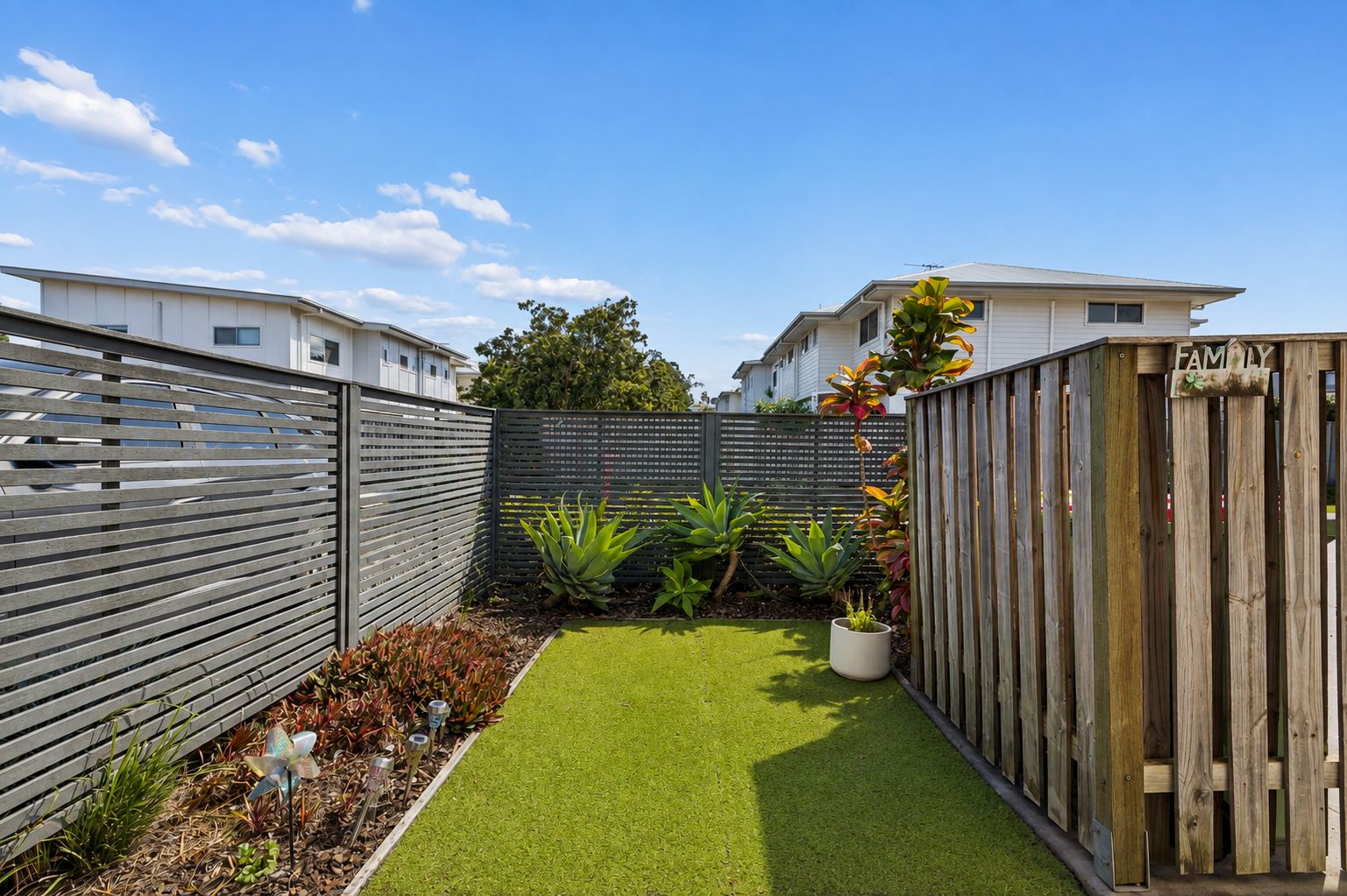 27/89 Northquarter Drive — photo 5 of 17