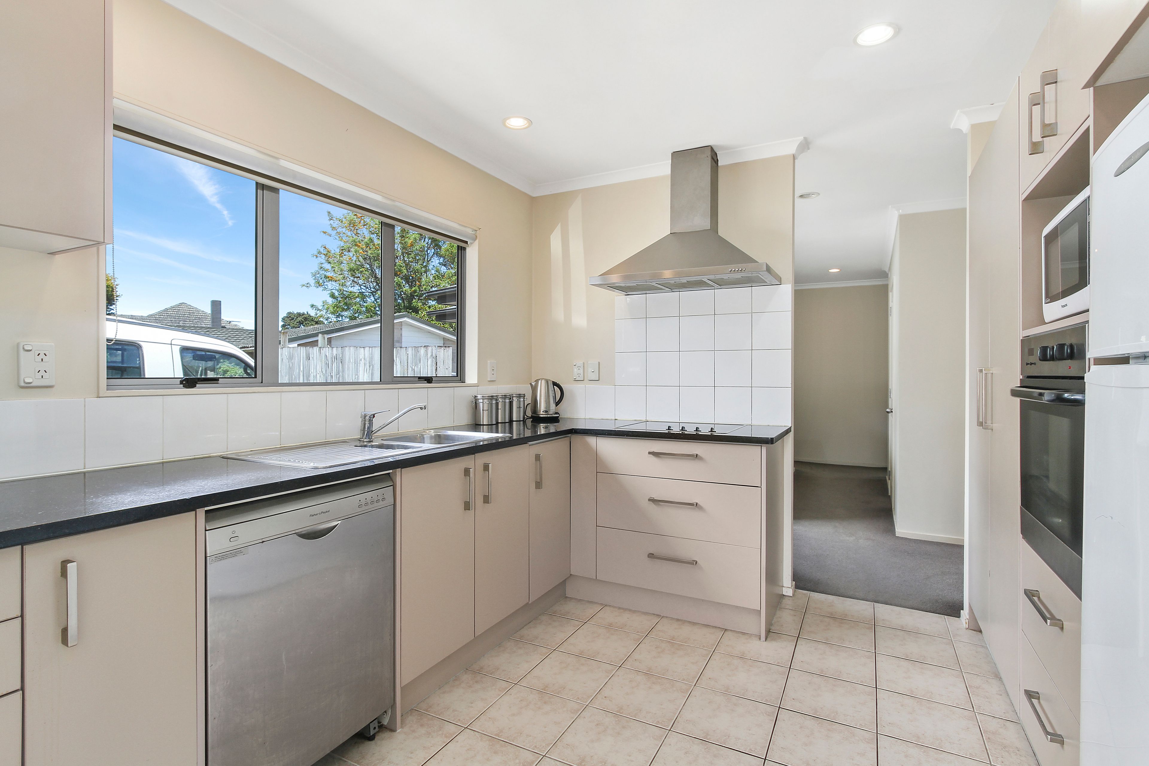 4194B Great North Road, Glendene, Waitakere City