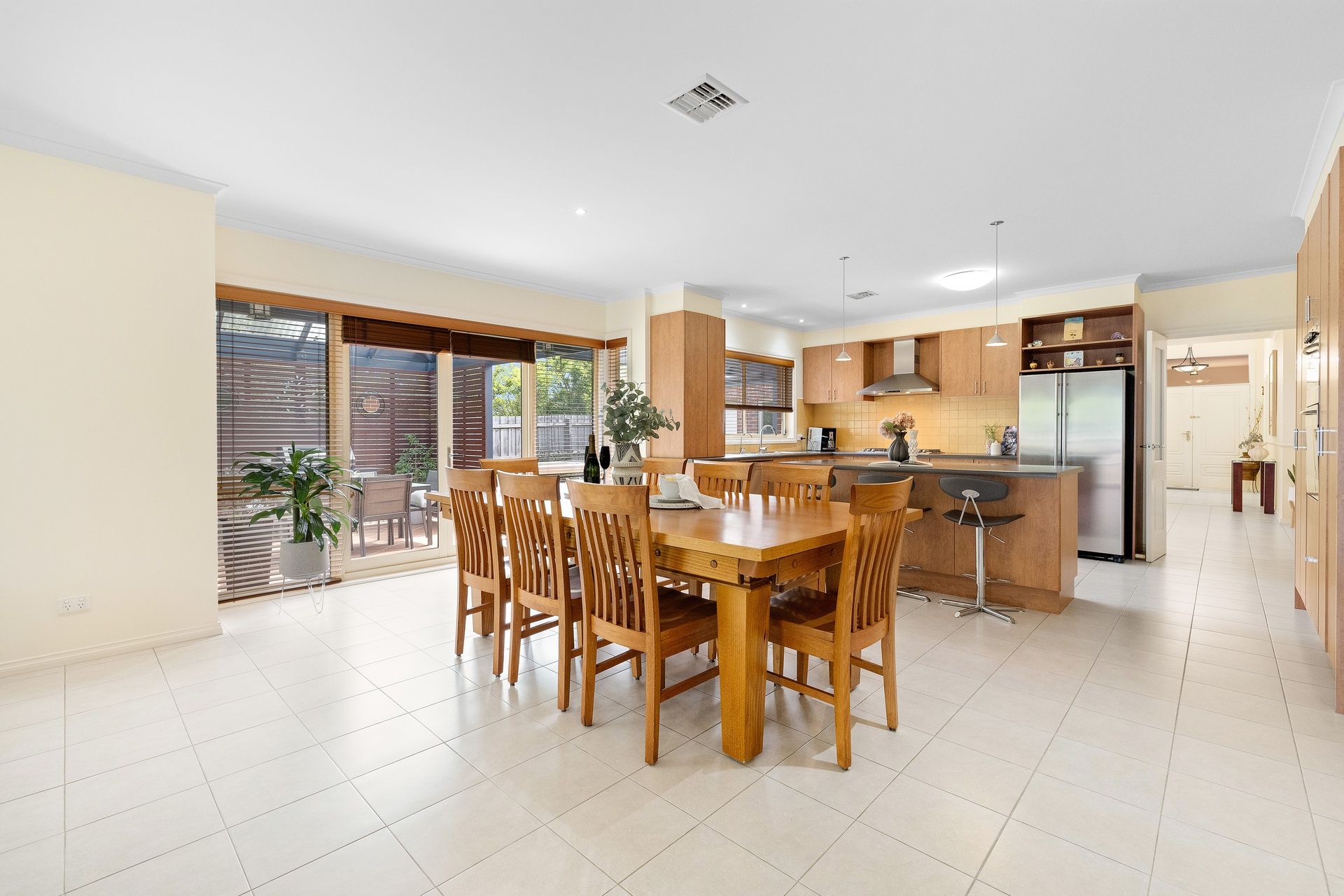 24 Yarra Hill Lane — photo 4 of 16