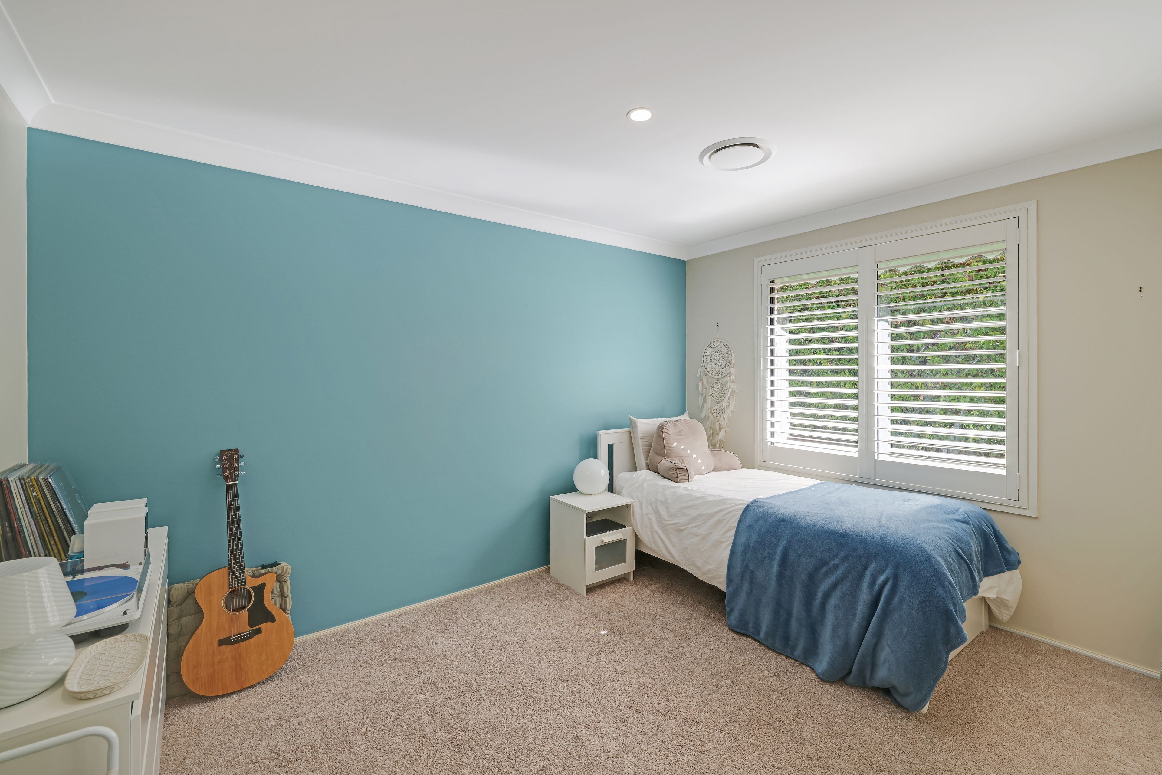 42 Stott Crescent — photo 10 of 25