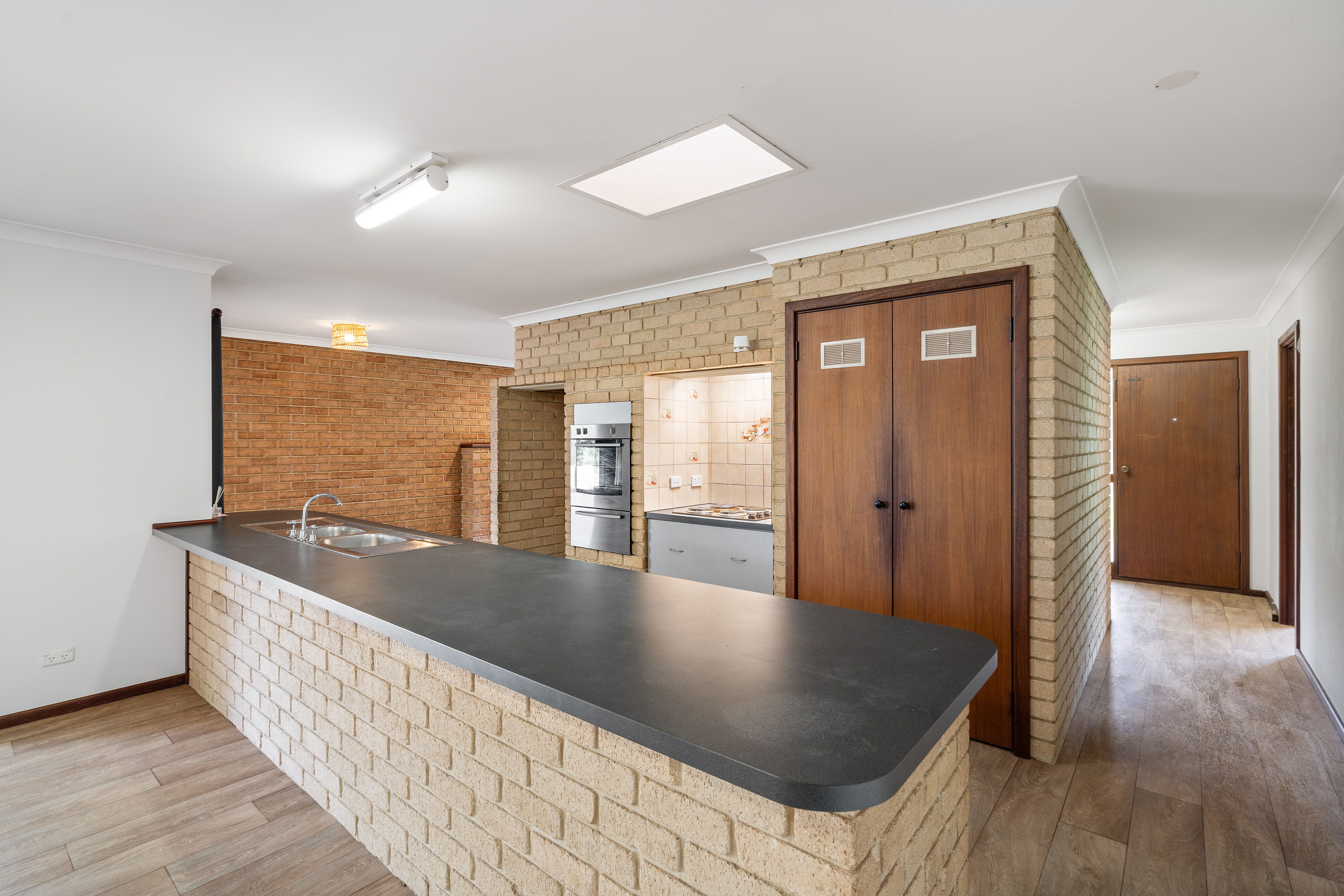 16 Armitage Drive — photo 8 of 20