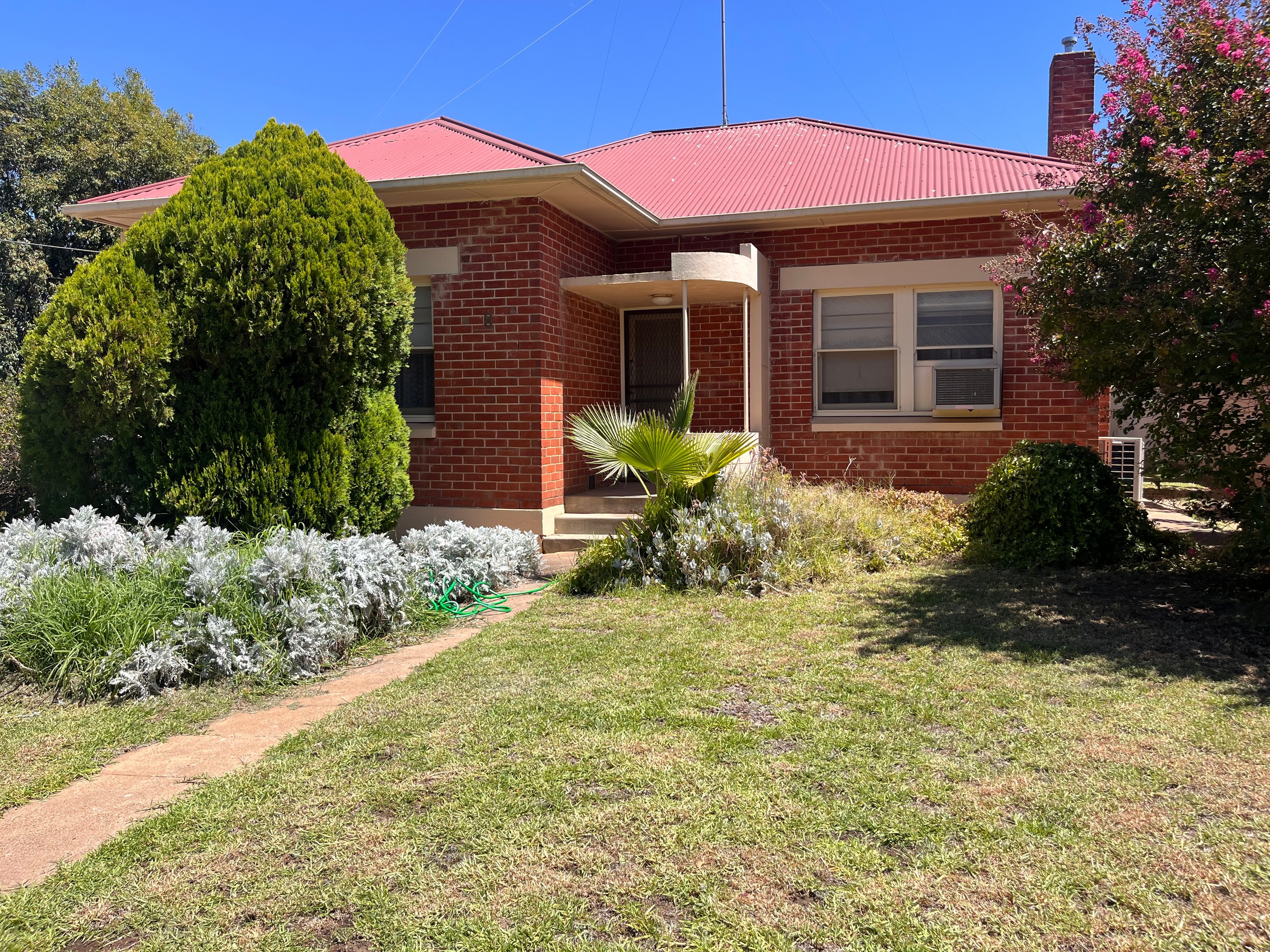 8 Guilford Street, Clare, SA 5453