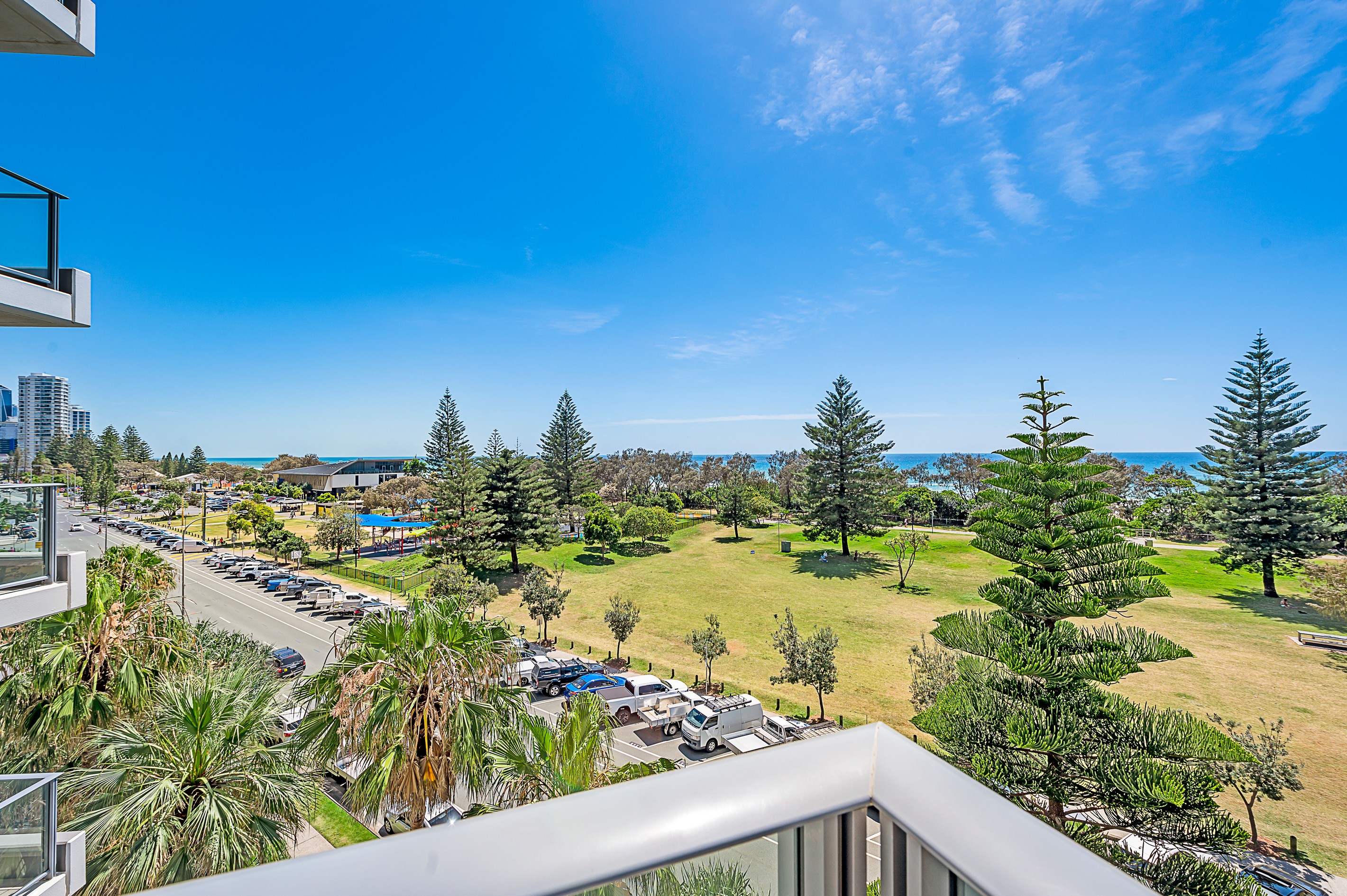 12/173 Old Burleigh Road, Broadbeach, QLD 4218