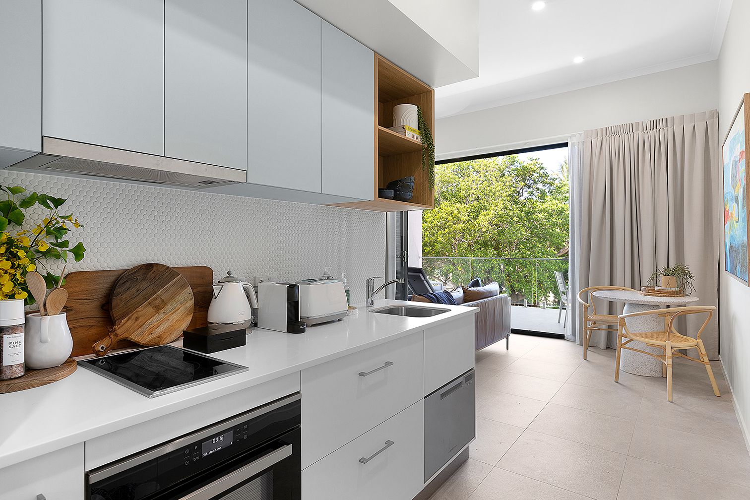 4/287 Shute Harbour Road, Pavilion Arcade — photo 13 of 27
