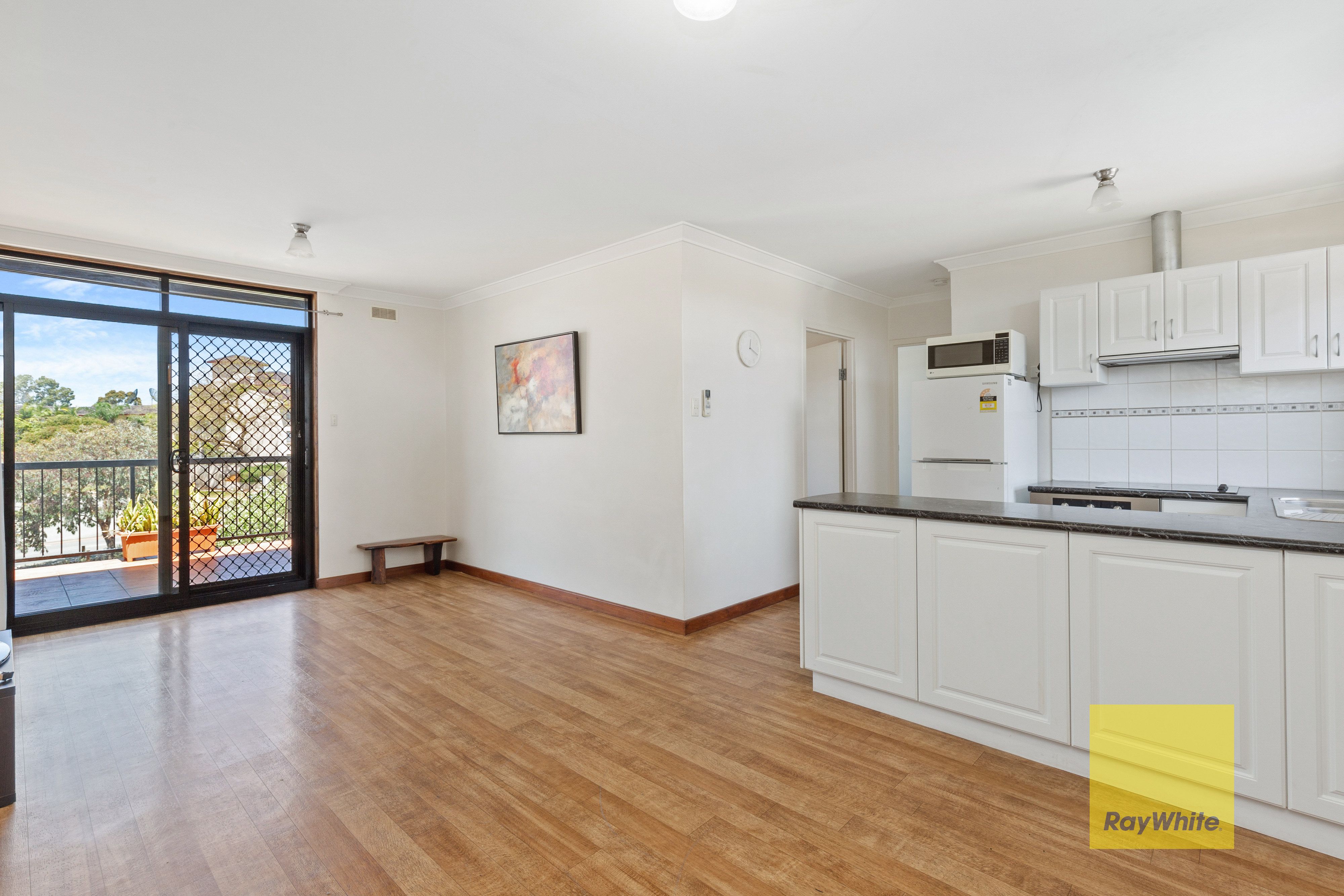 B37/62 Great Eastern Highway, Rivervale WA 6103