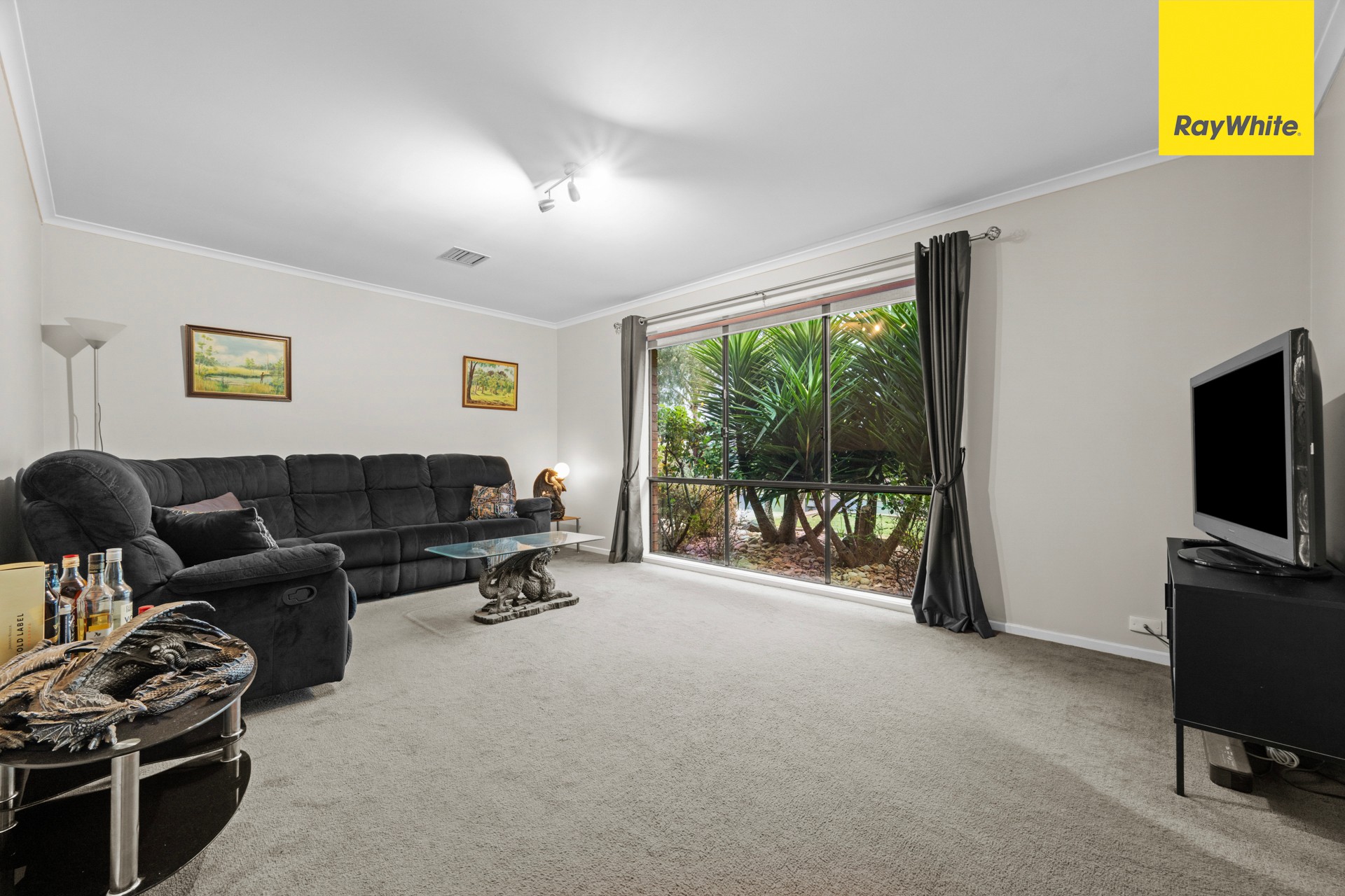 16 Cahill Drive, Brookfield, VIC 3338